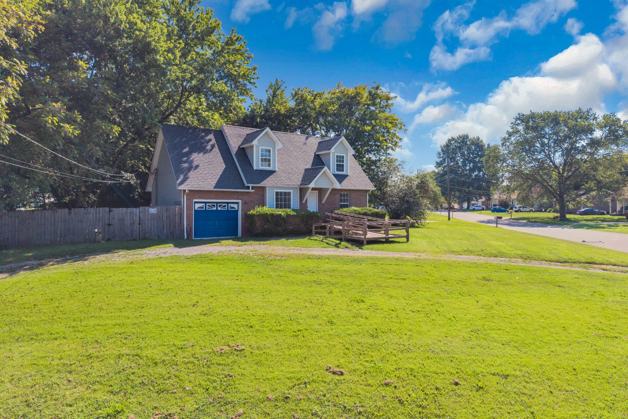 221 Jim Thorpe Dr Property Photo 1