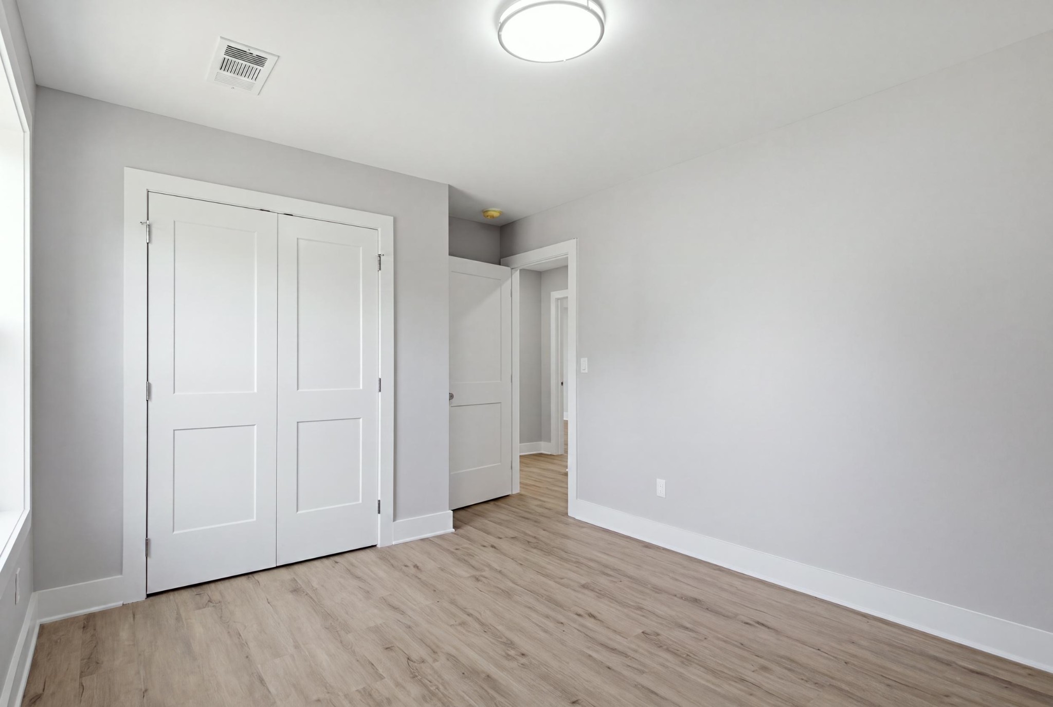 1830 Owen St Property Photo 21