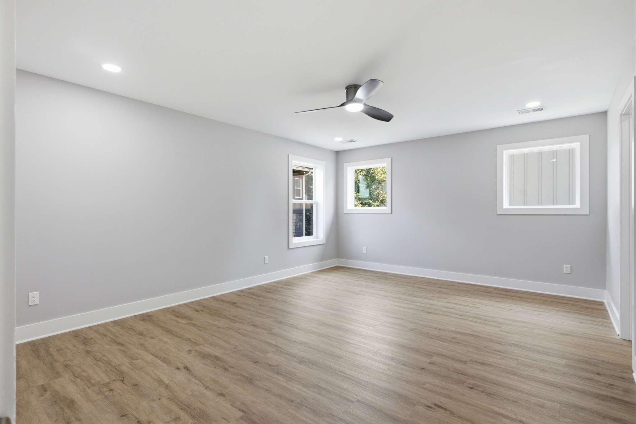 1830 Owen St Property Photo 23