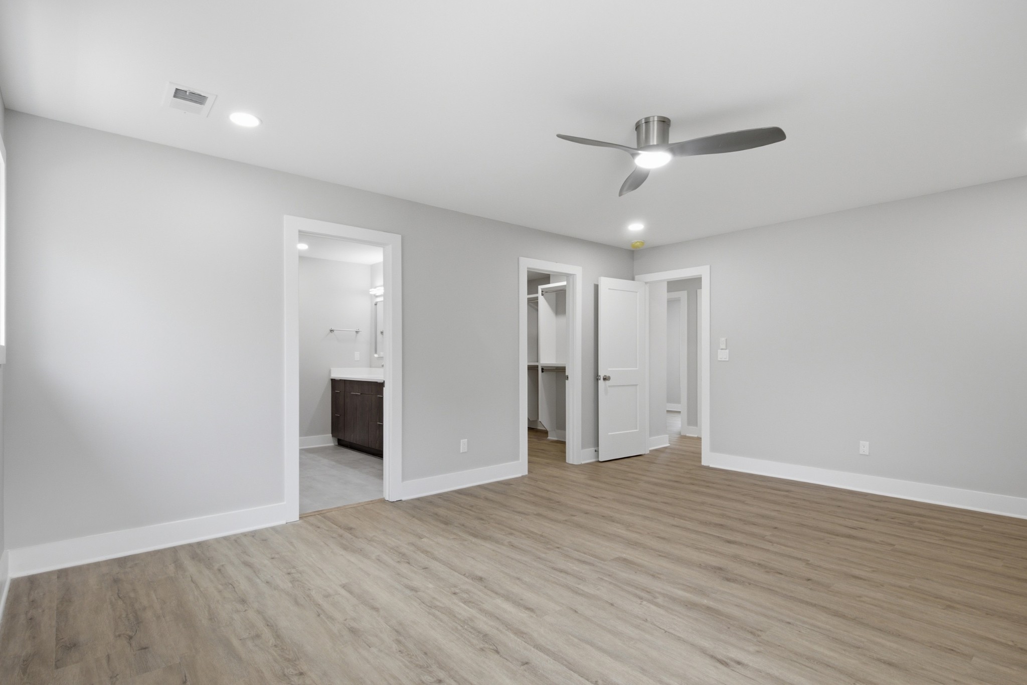 1830 Owen St Property Photo 26