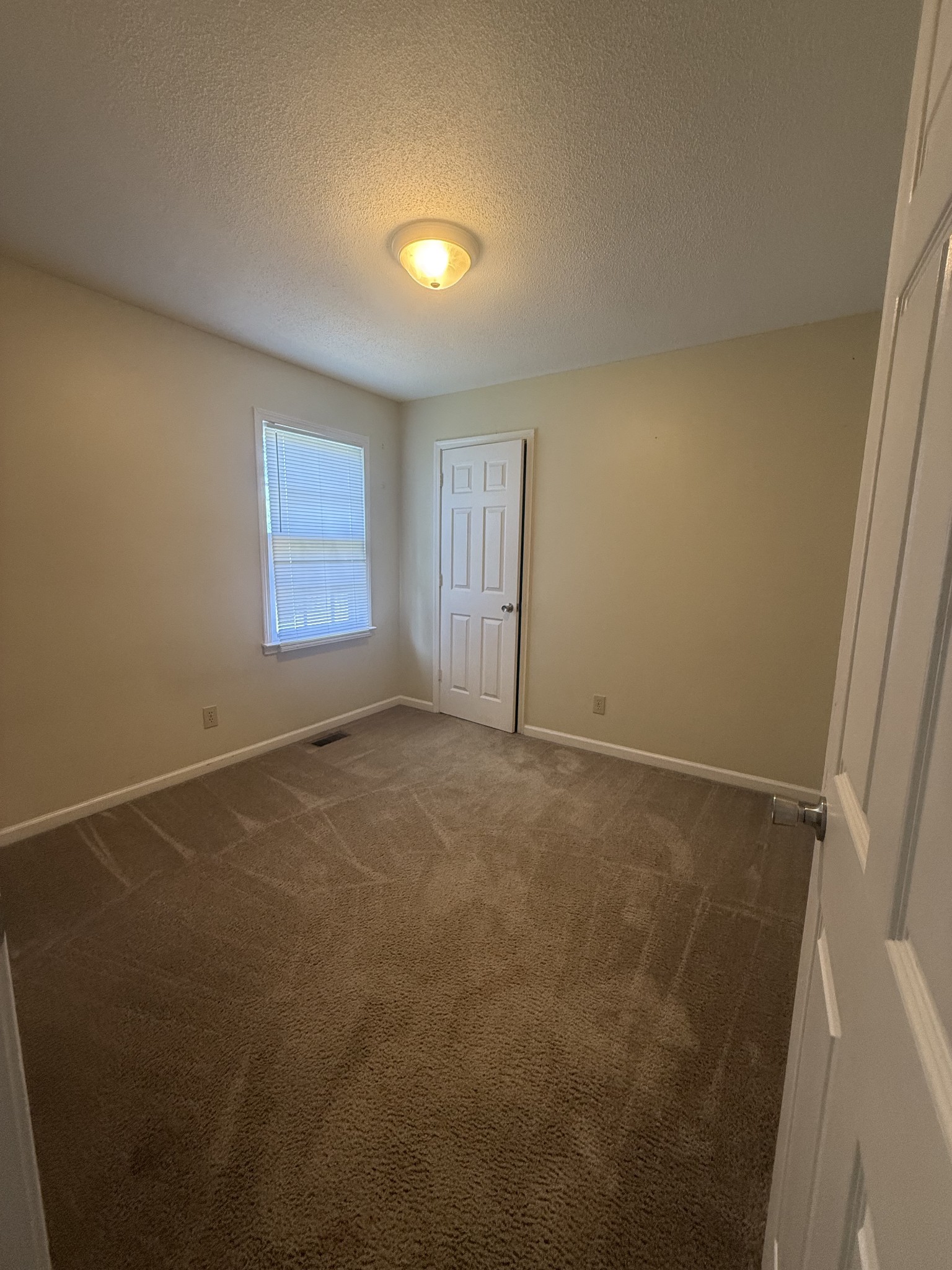 936 Tiny Town Rd Property Photo 12