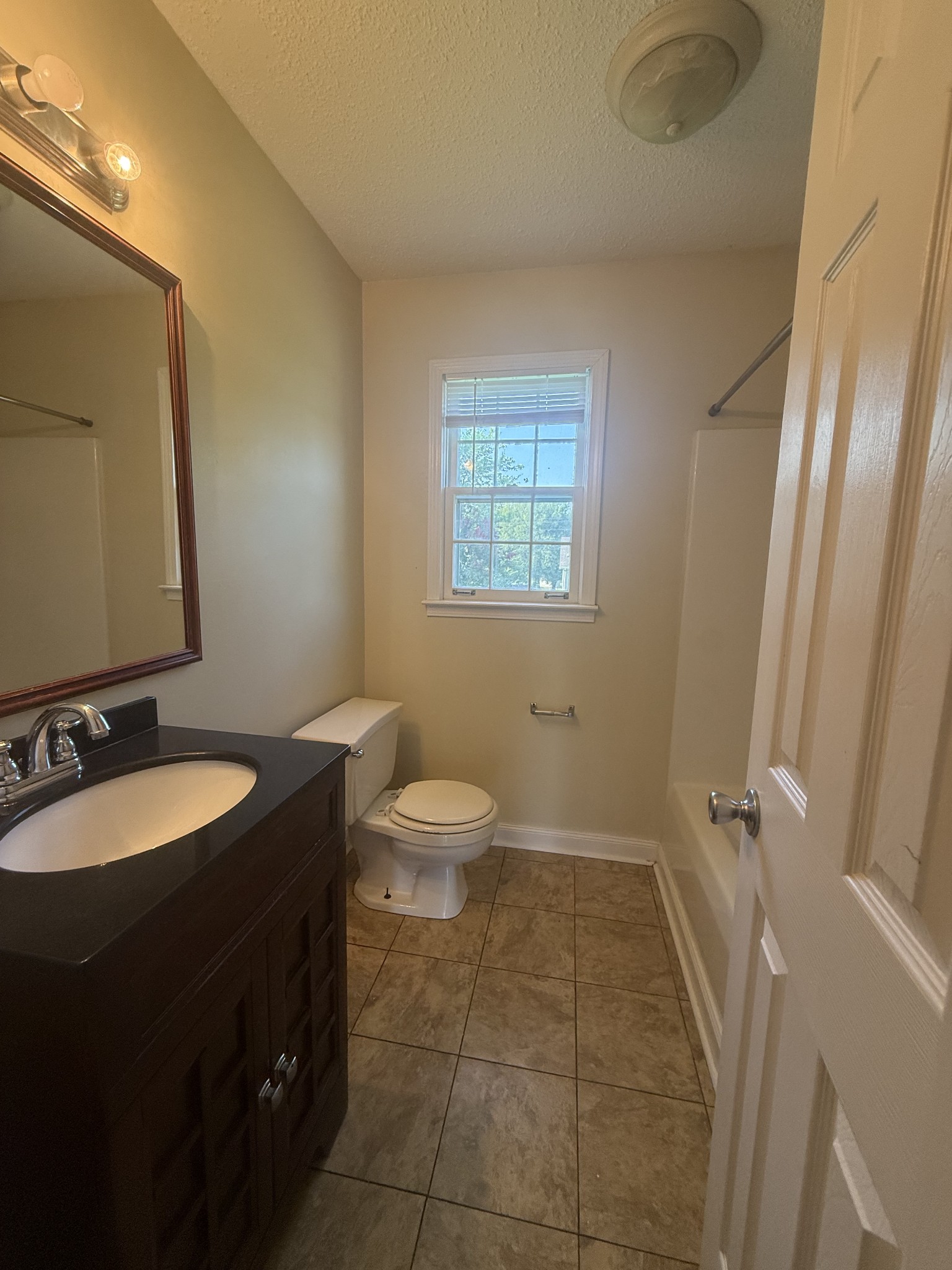 936 Tiny Town Rd Property Photo 13