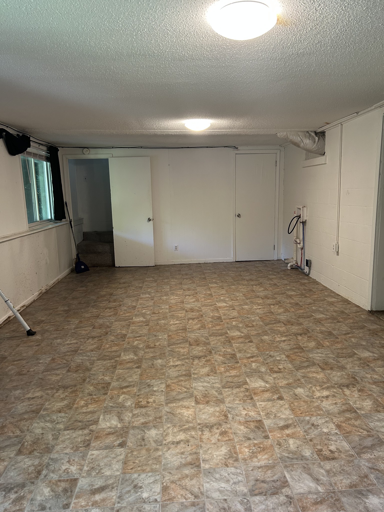 418 W Blythe St, W Property Photo 10