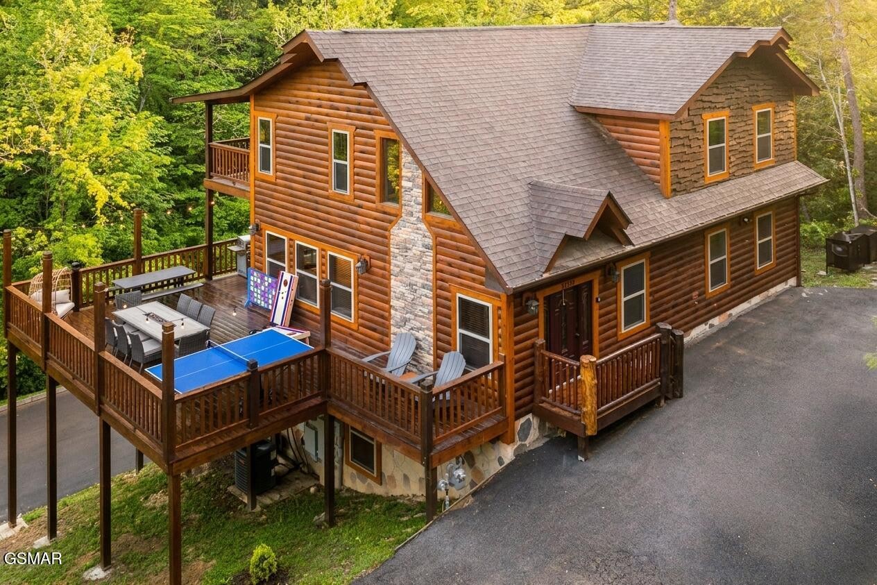 2359 Alpine Village Way Property Photo 1