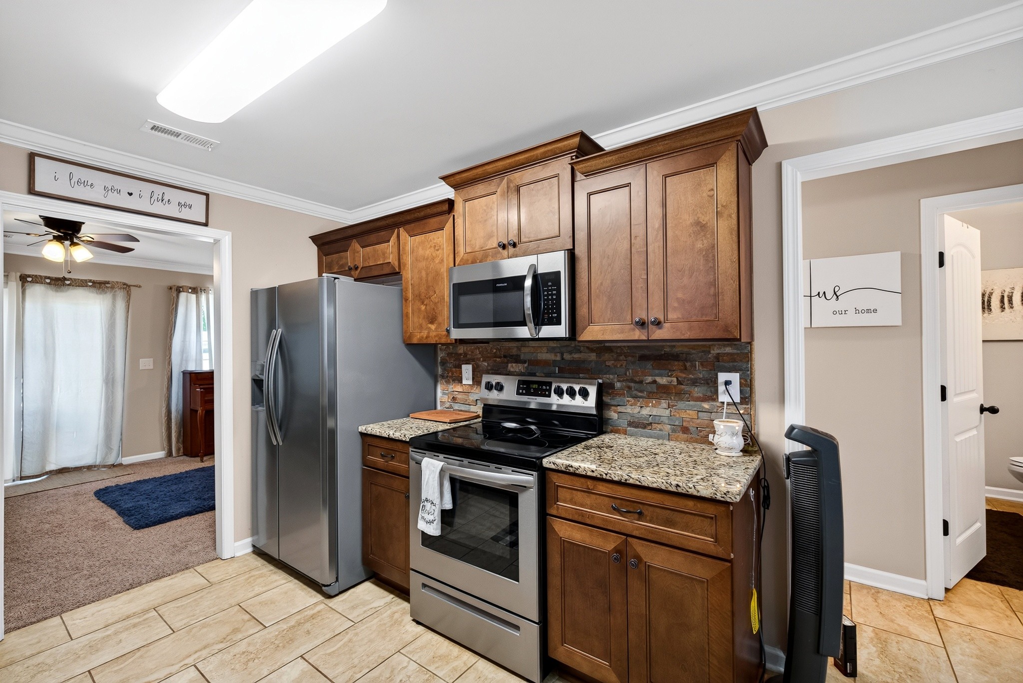 211 Cedar St Property Photo 6
