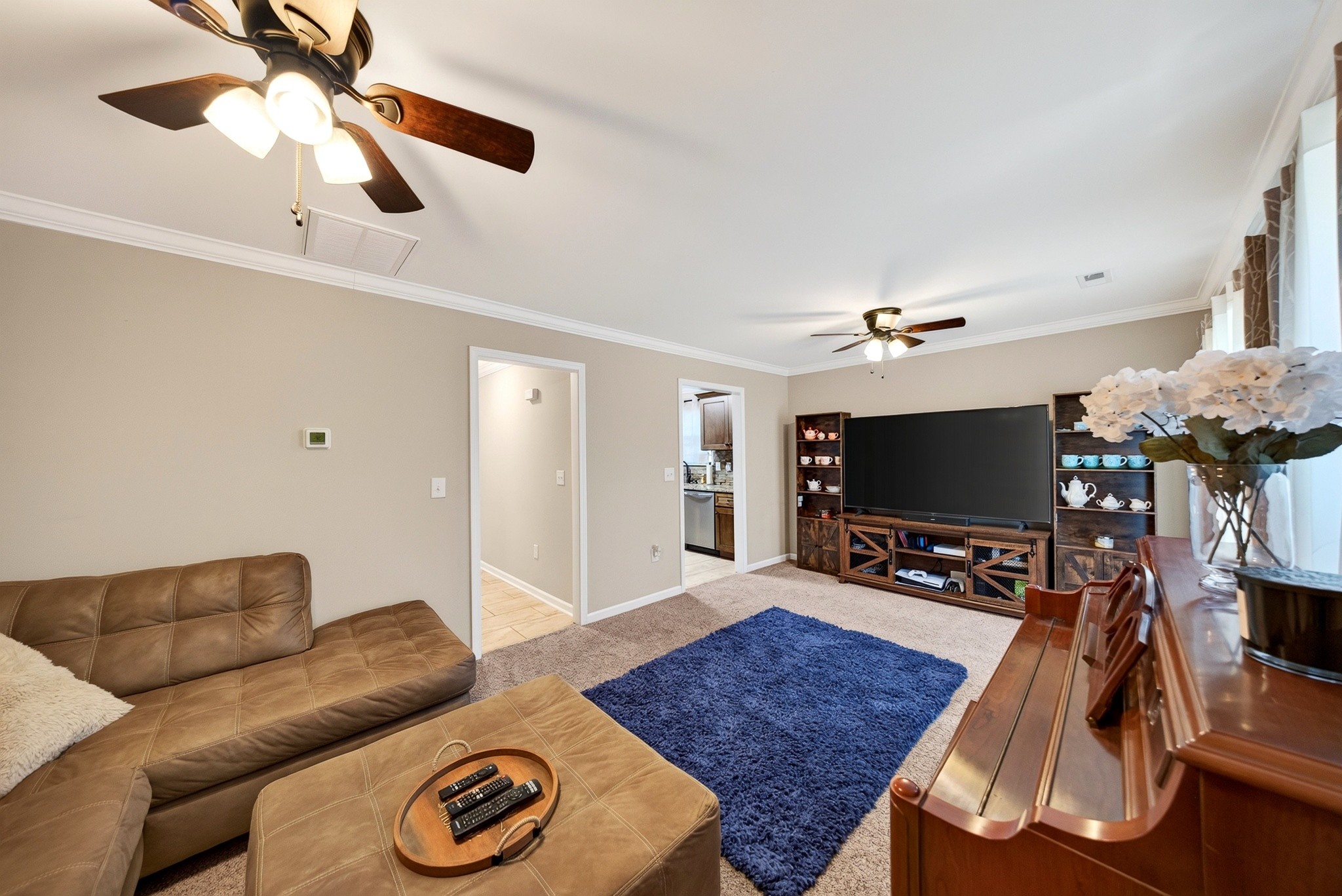 211 Cedar St Property Photo 8
