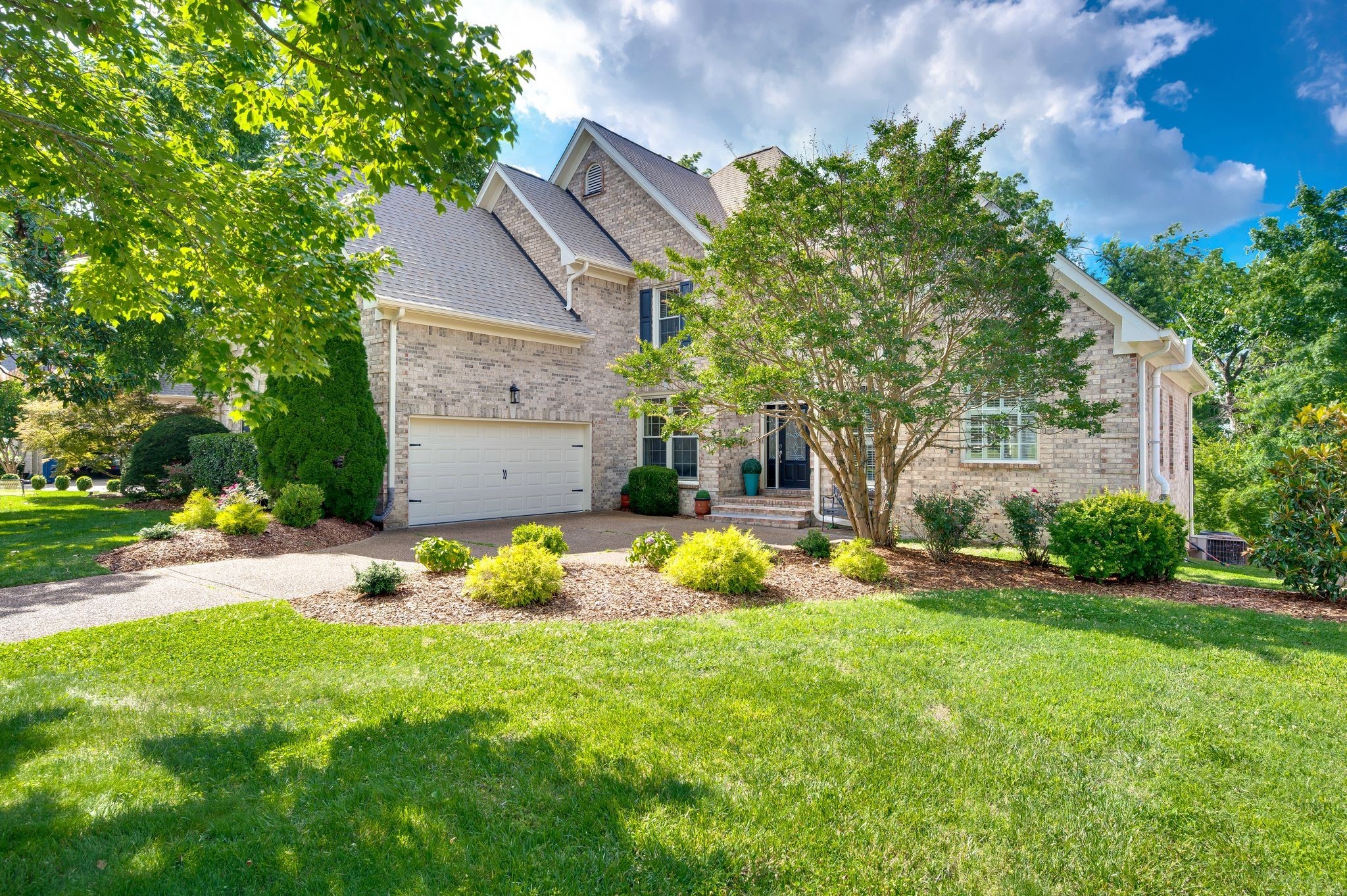 240 Temple Crest Trl Property Photo 6
