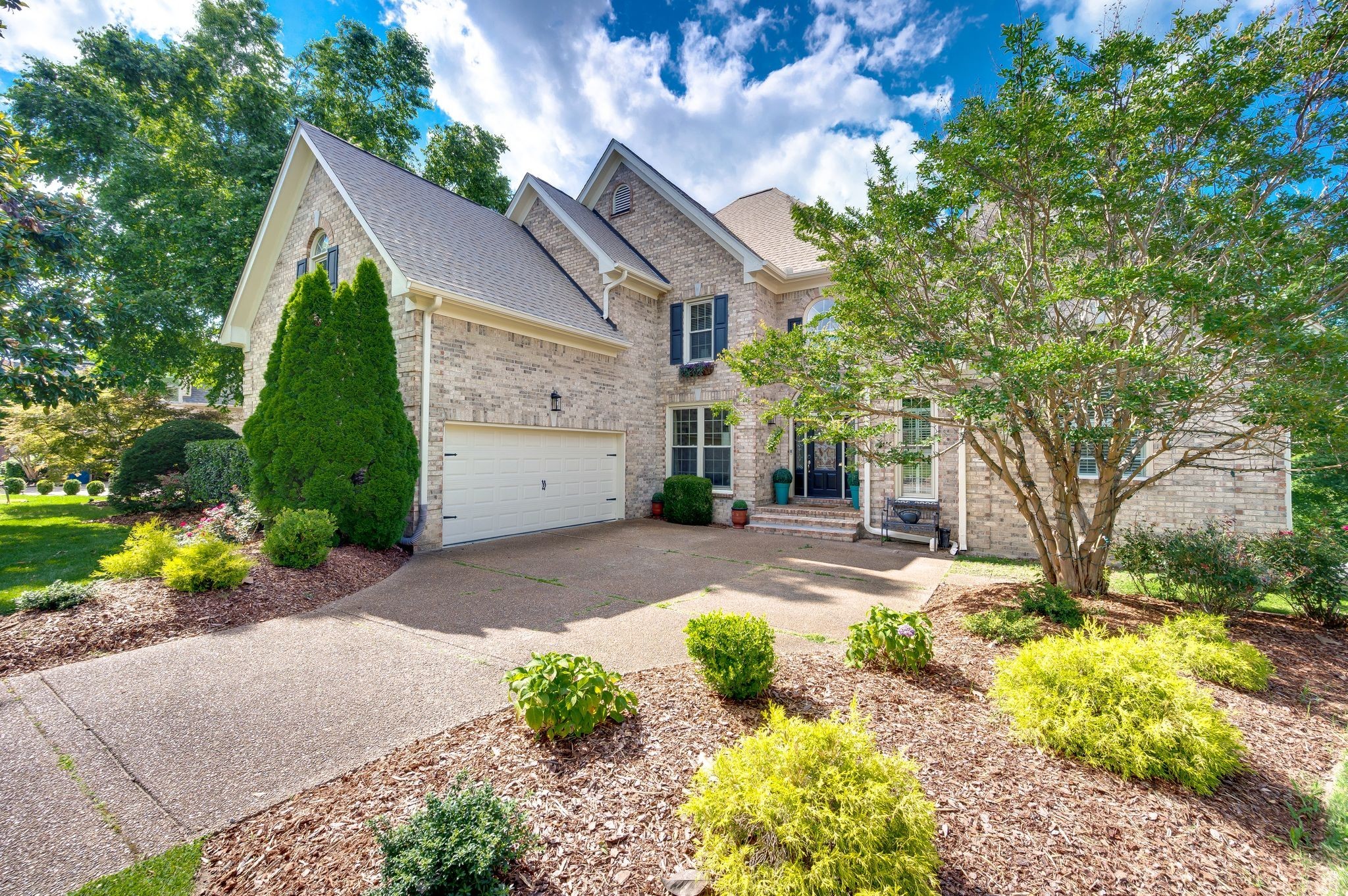 240 Temple Crest Trl Property Photo 8
