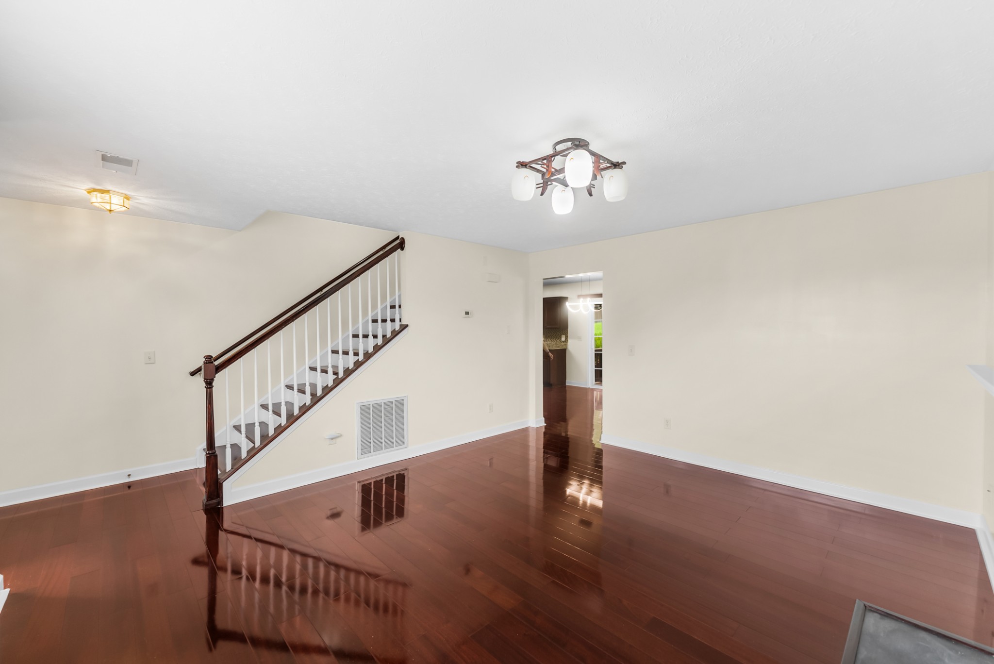 7020 Timber Oak Dr Property Photo 8