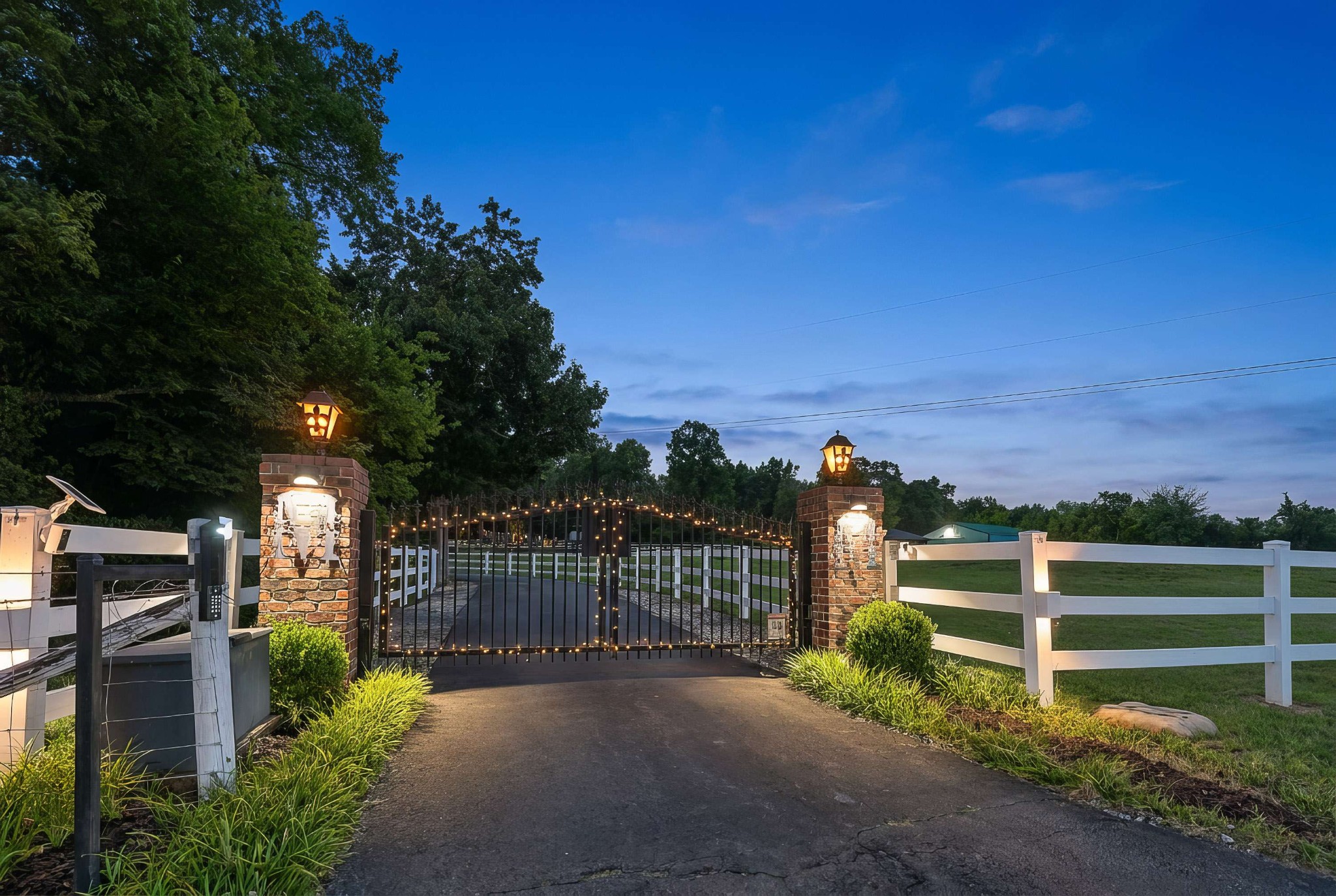 960 Stones River Rd Property Photo 1
