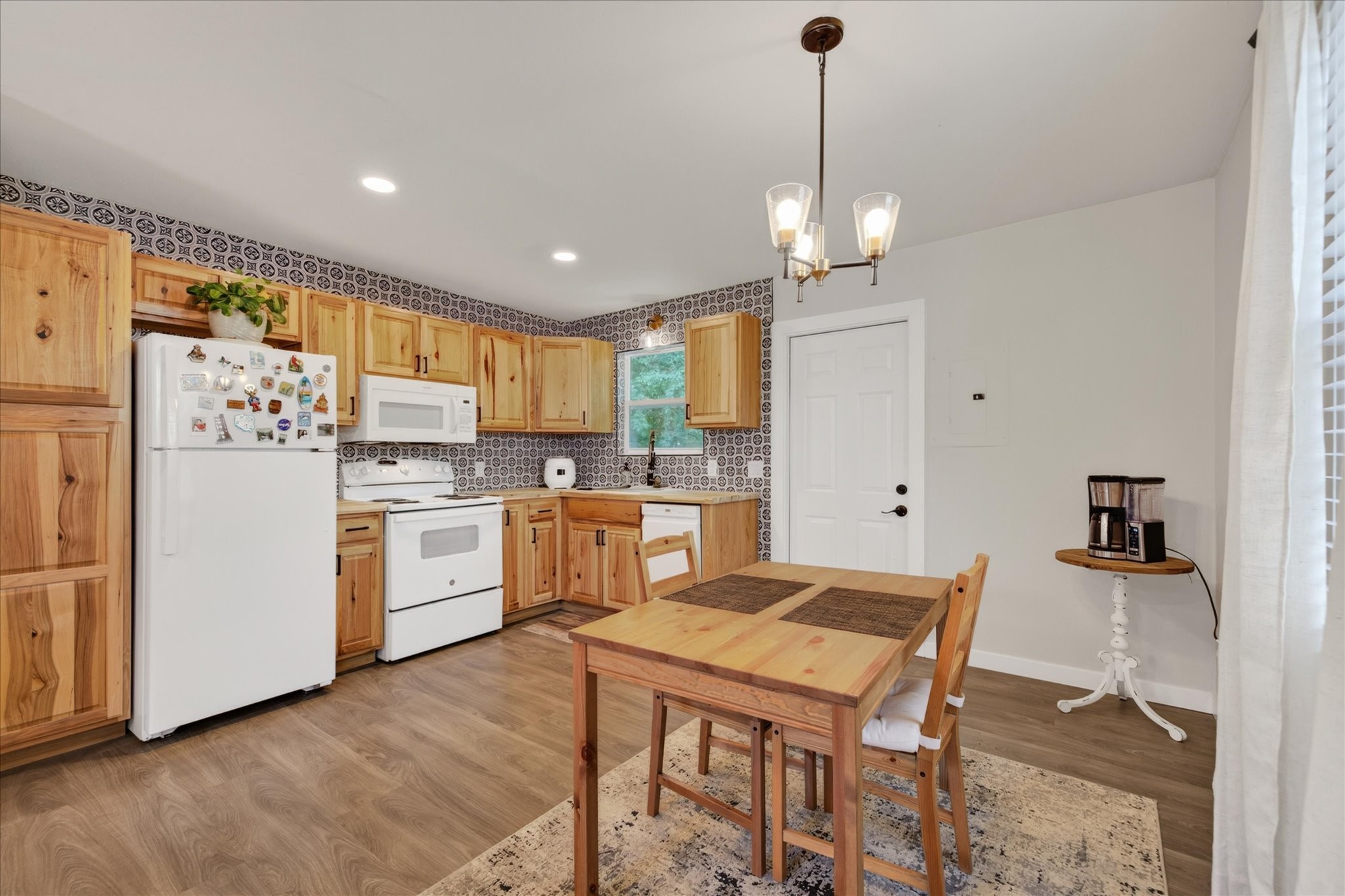 240 Burch Rd Property Photo 14