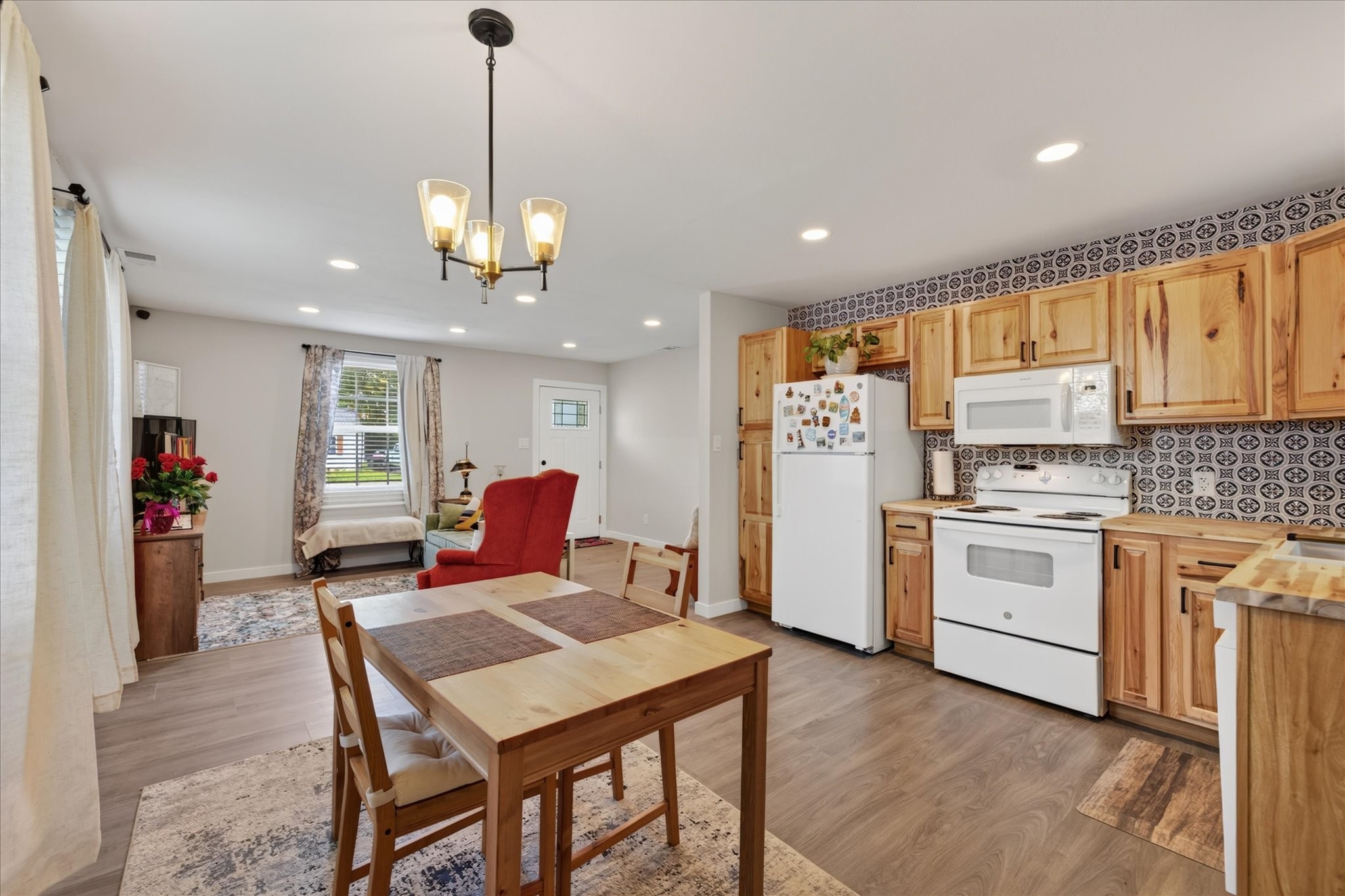 240 Burch Rd Property Photo 16