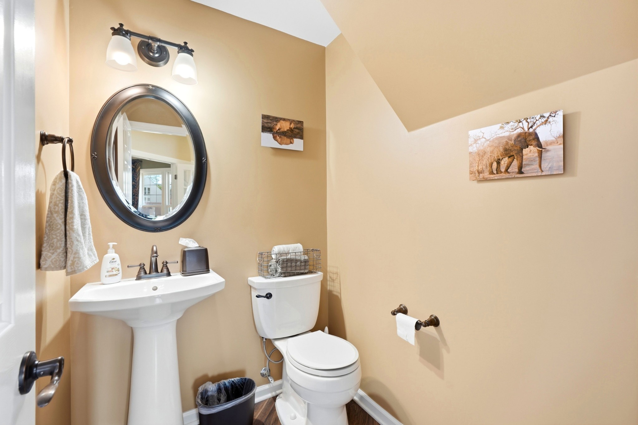 605 Prince Charles Way Property Photo 20