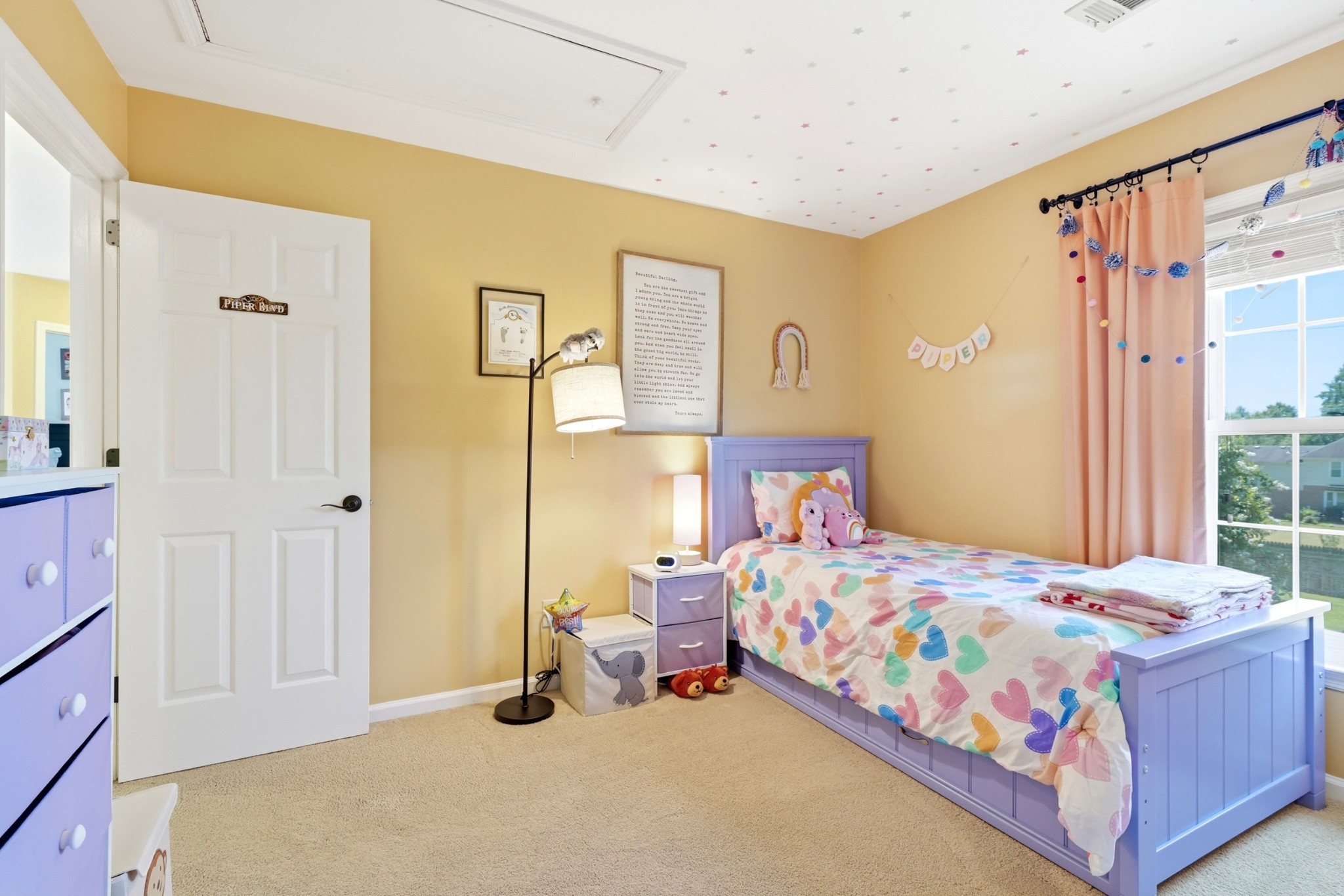 605 Prince Charles Way Property Photo 34