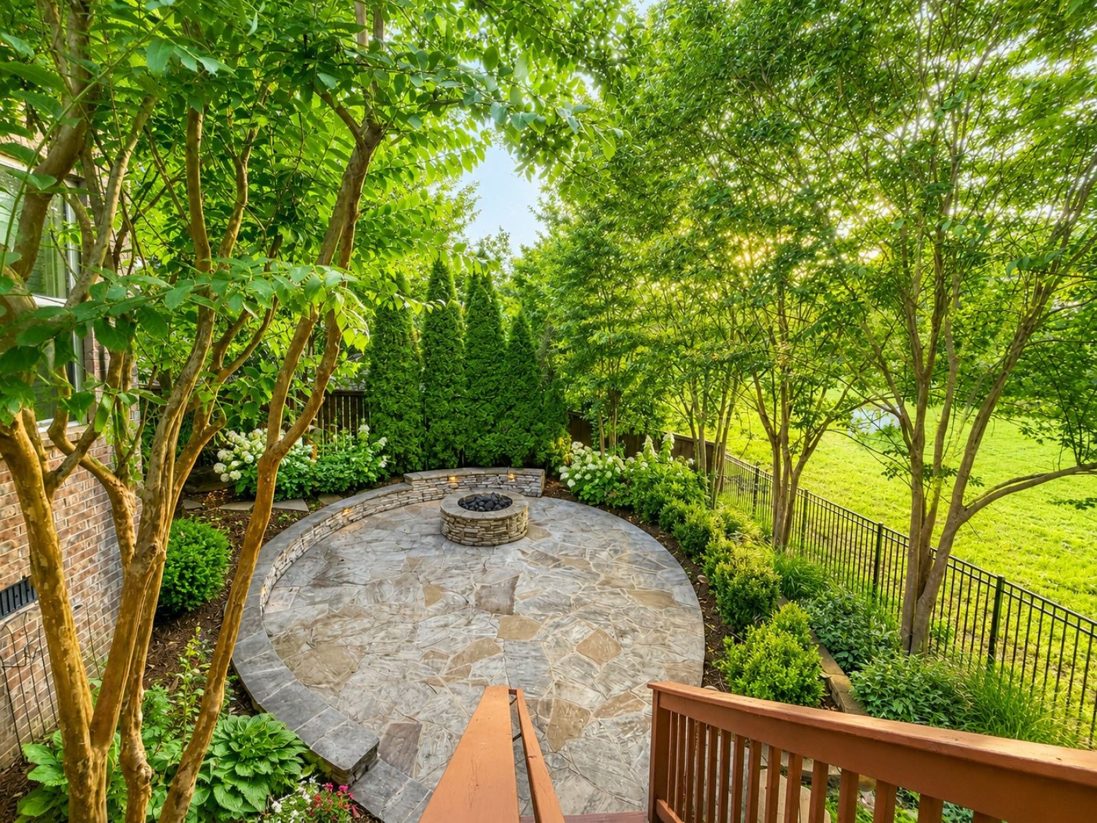 409 Valley Spring Dr Property Photo 6