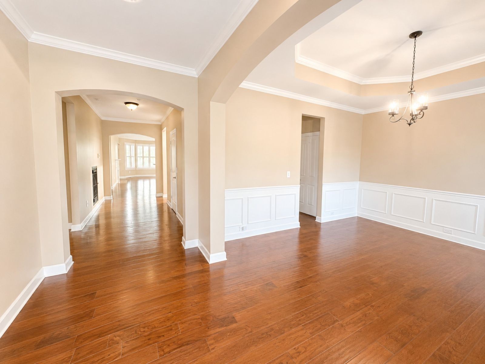 409 Valley Spring Dr Property Photo 7