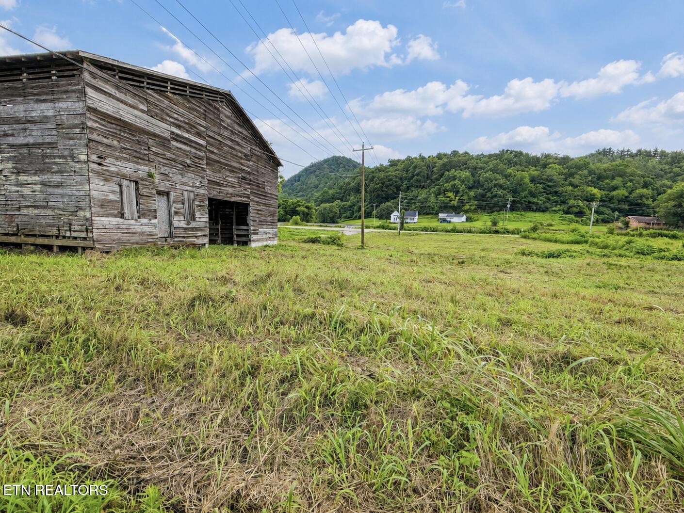 253 S Highway 107 Property Photo 1