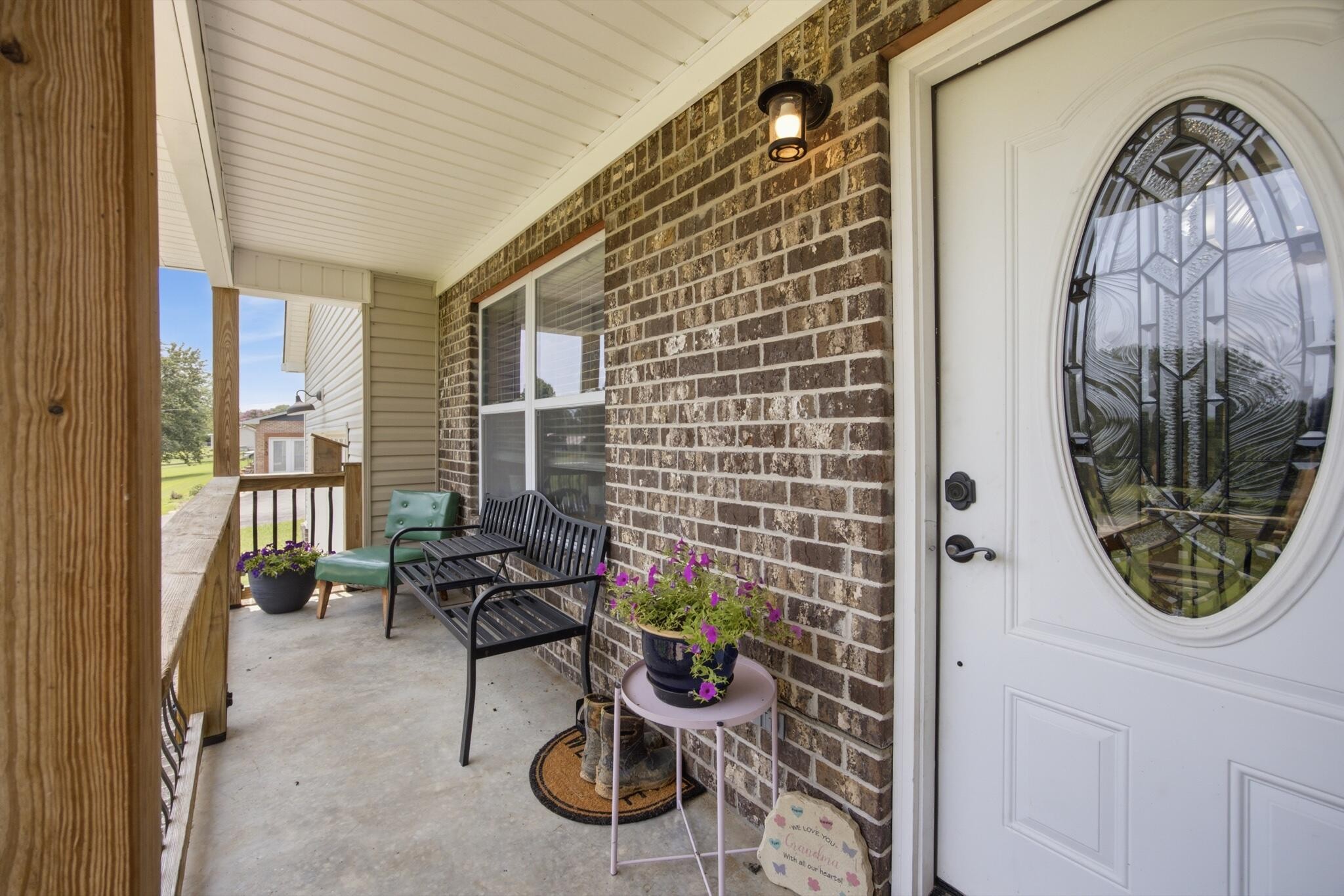 595 New Union Circle Property Photo 5