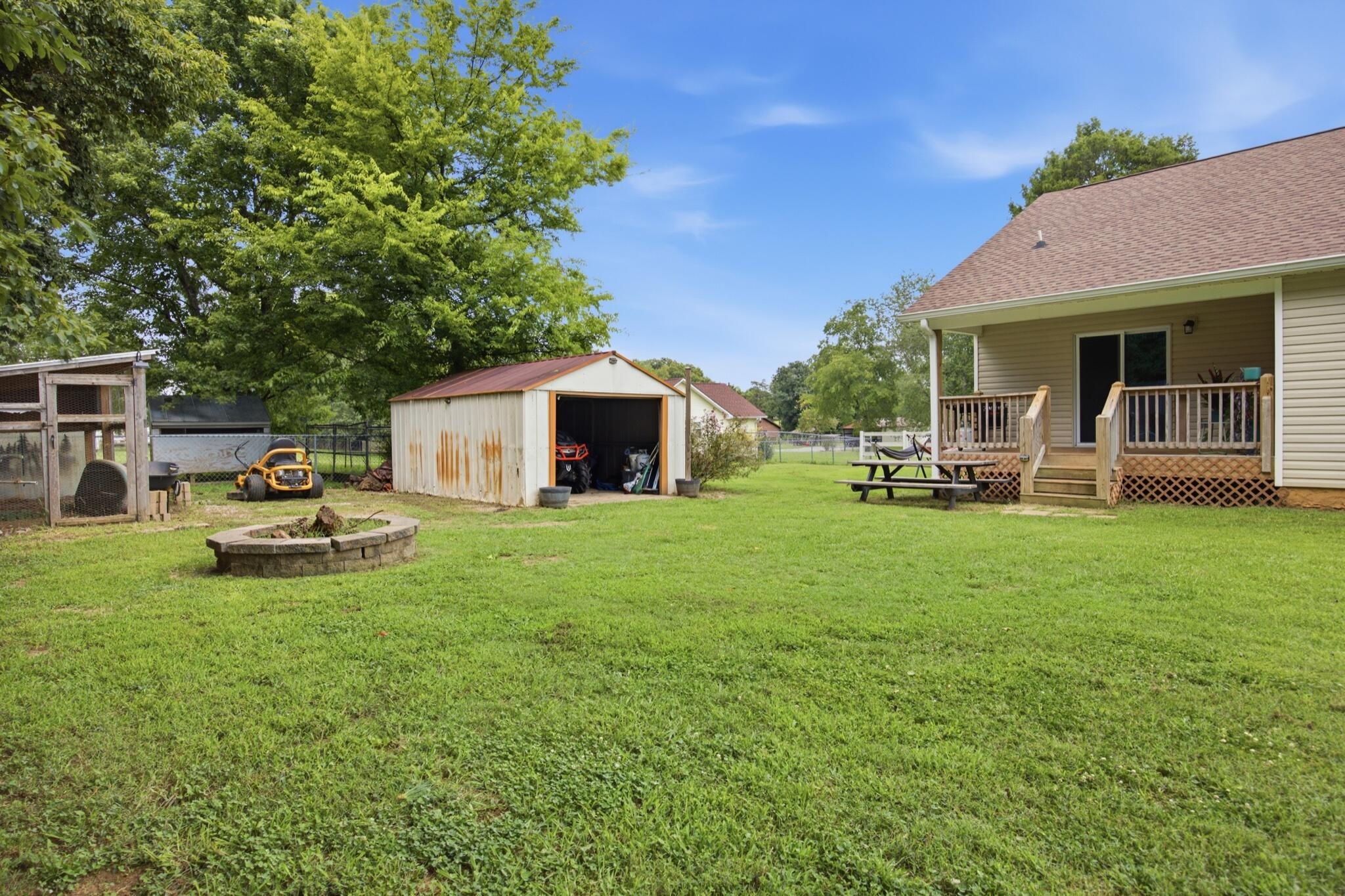 595 New Union Circle Property Photo 27