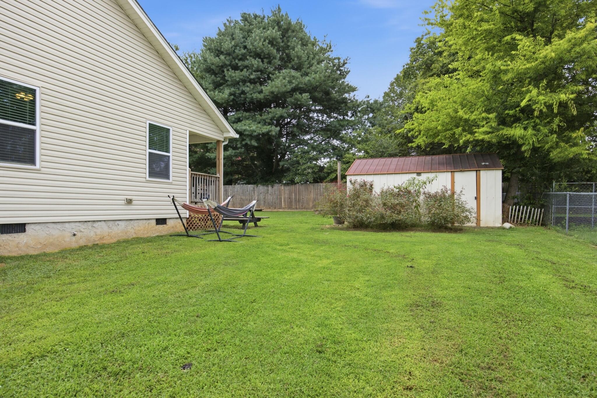 595 New Union Circle Property Photo 28
