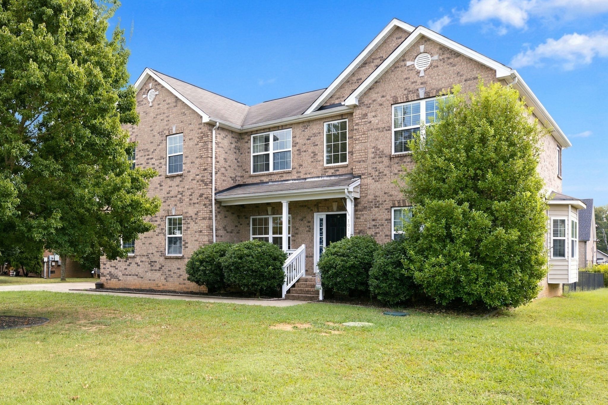 1011 Laramie Ct