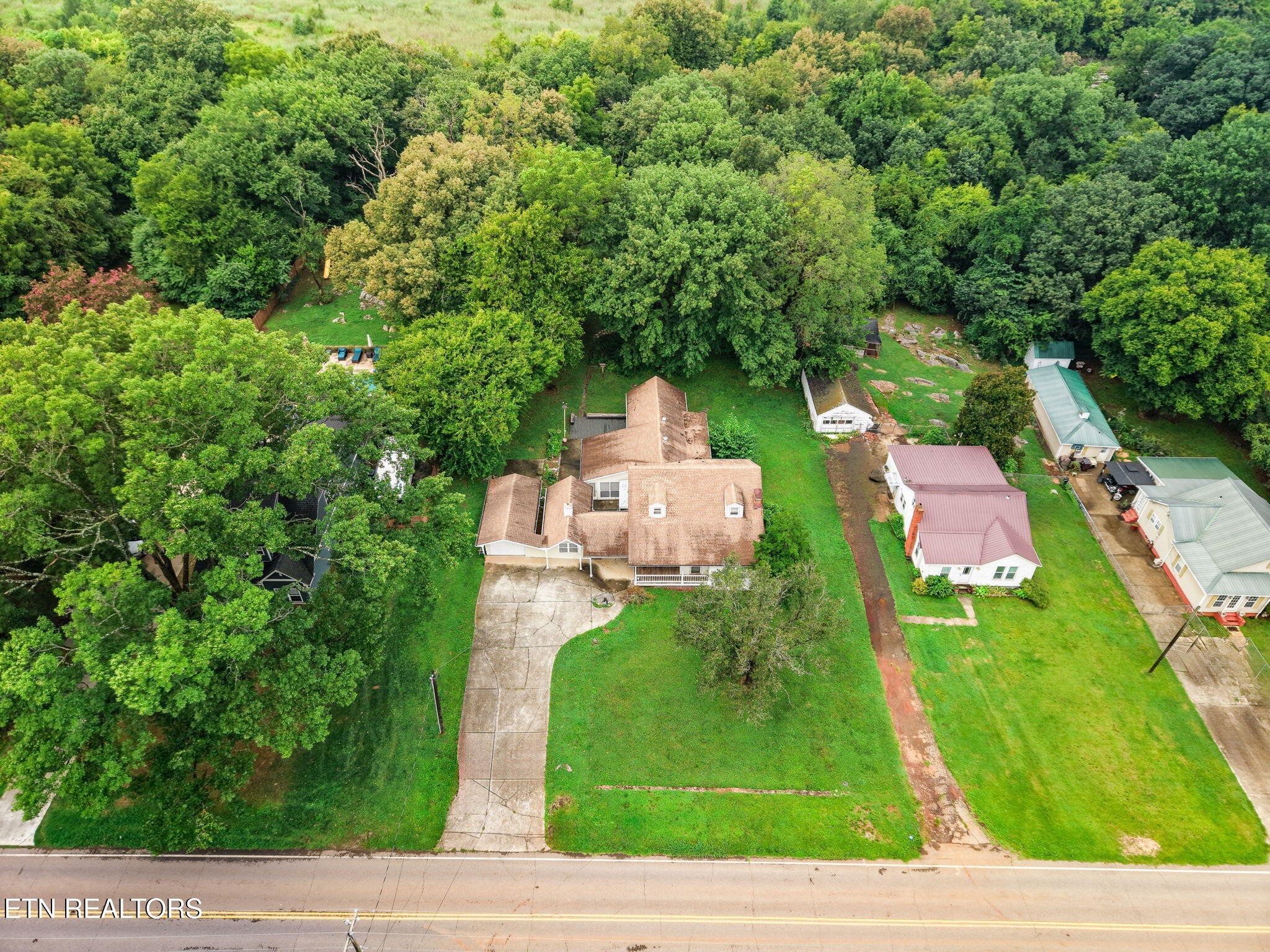 679 N Wright Rd Property Photo 6