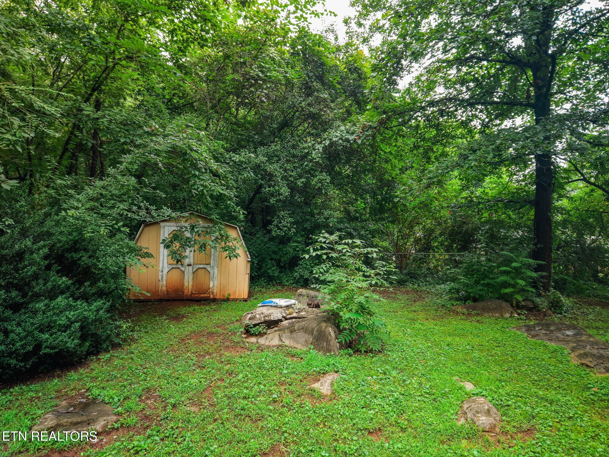 679 N Wright Rd Property Photo 21