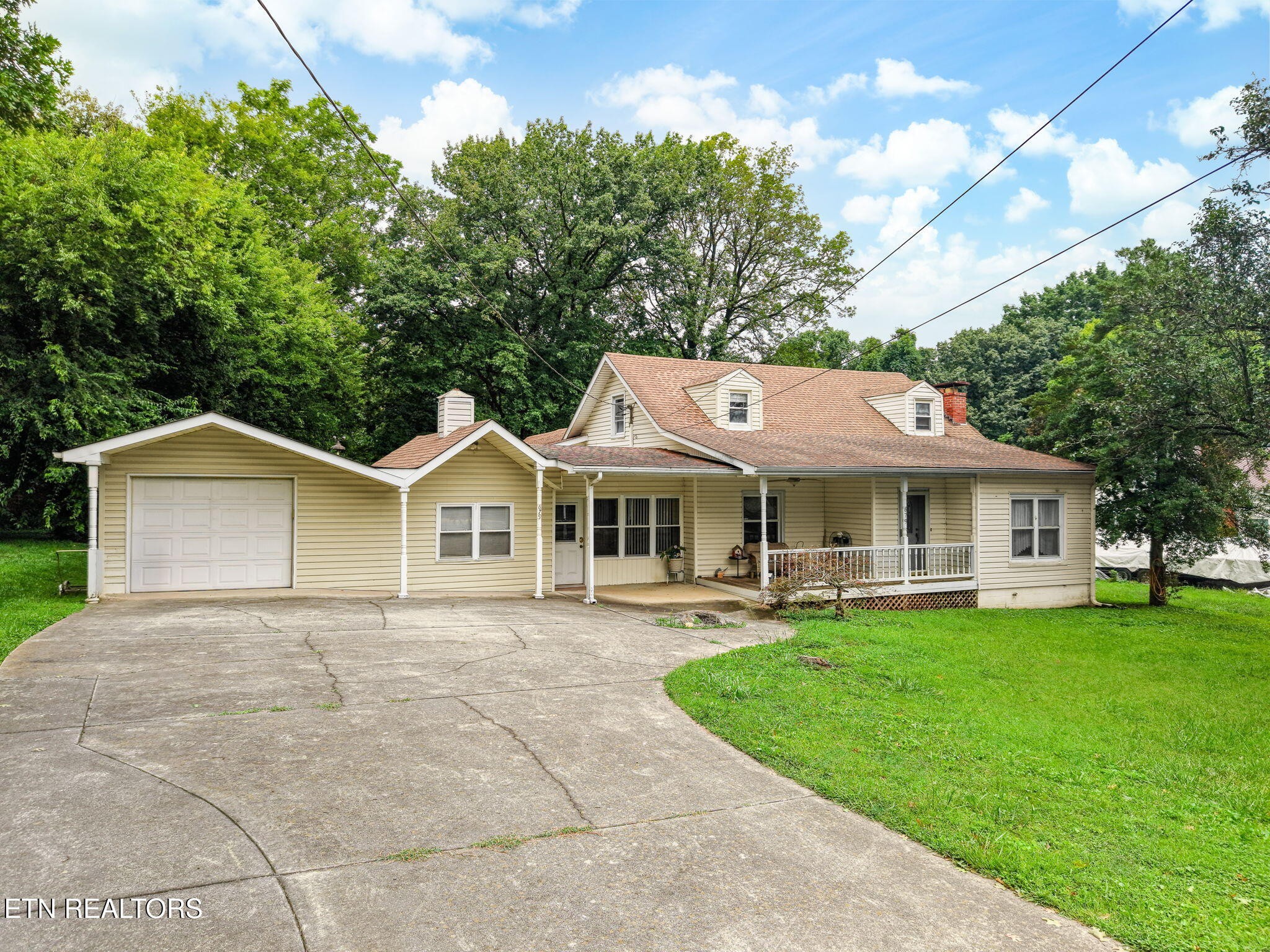 679 N Wright Rd Property Photo 34