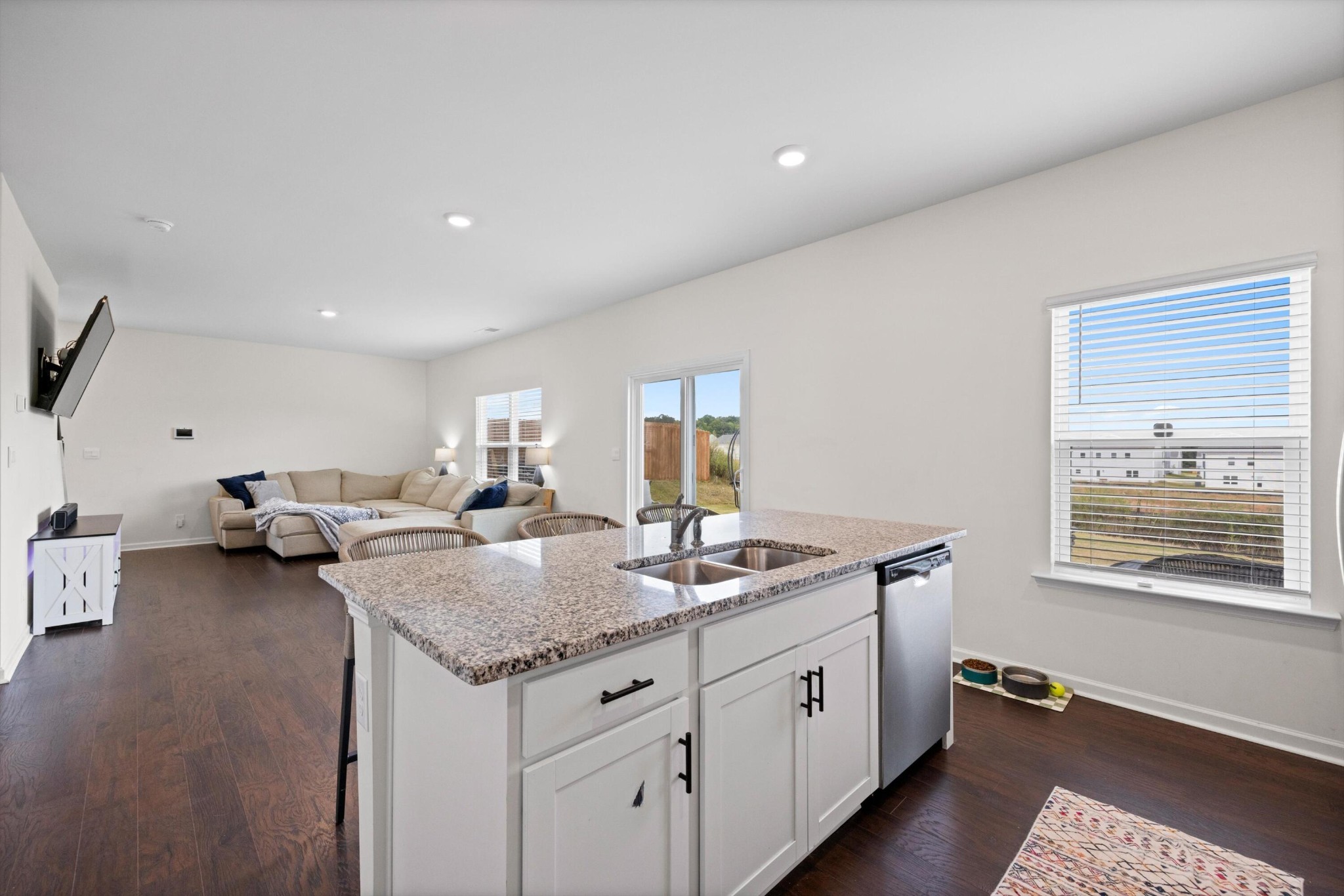 8535 Raspberry Way Property Photo 16