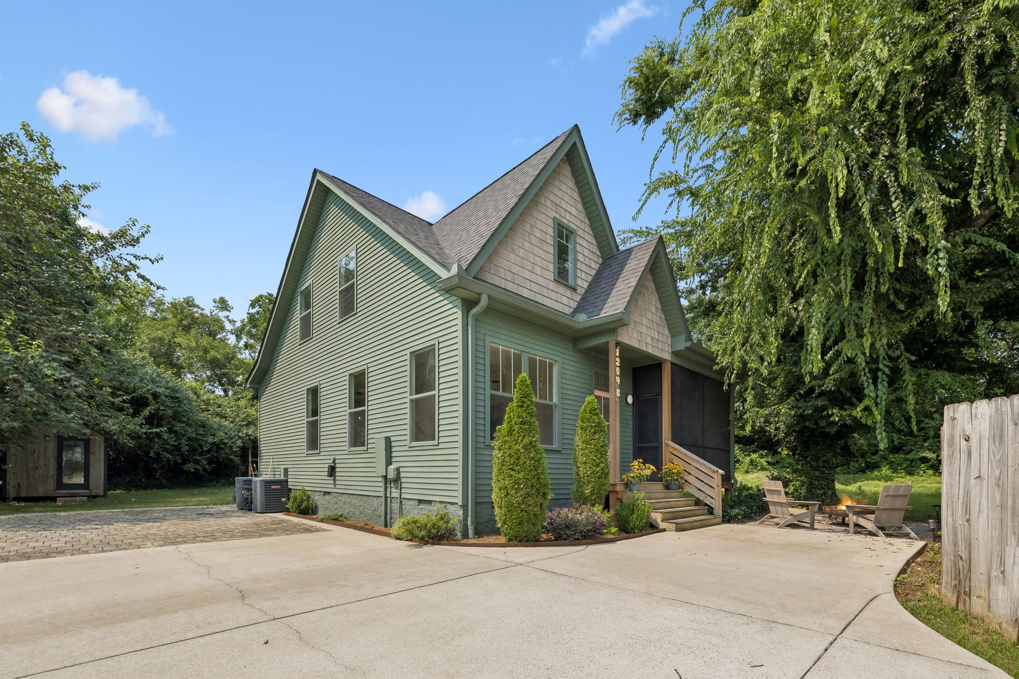 1204b Keller Ave Property Photo 1