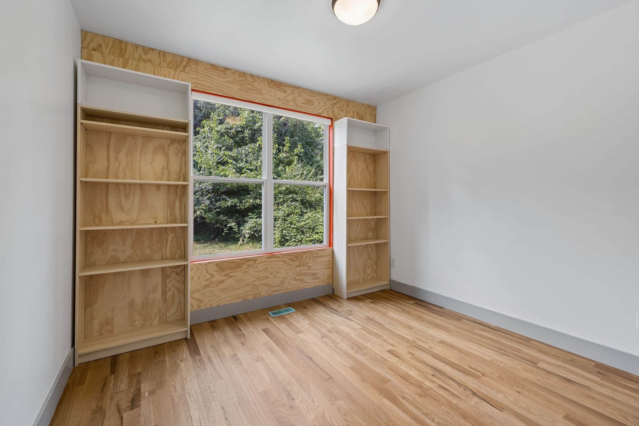 1204b Keller Ave Property Photo 12