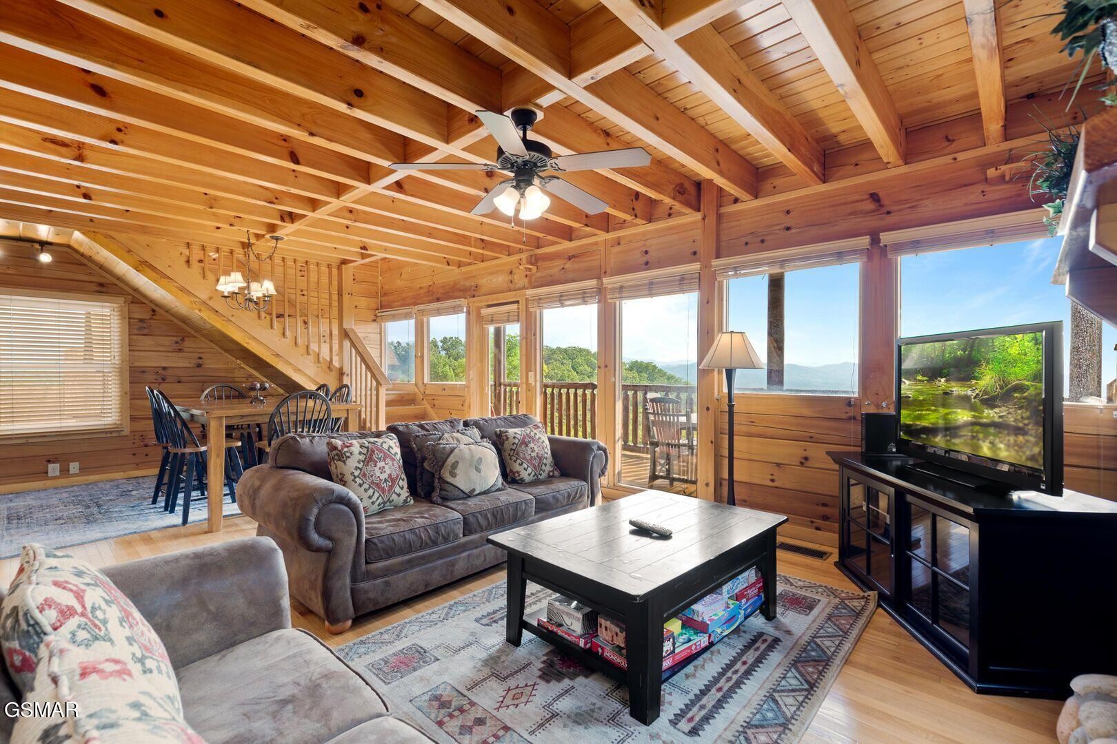 1851 Starr Street Property Photo 8