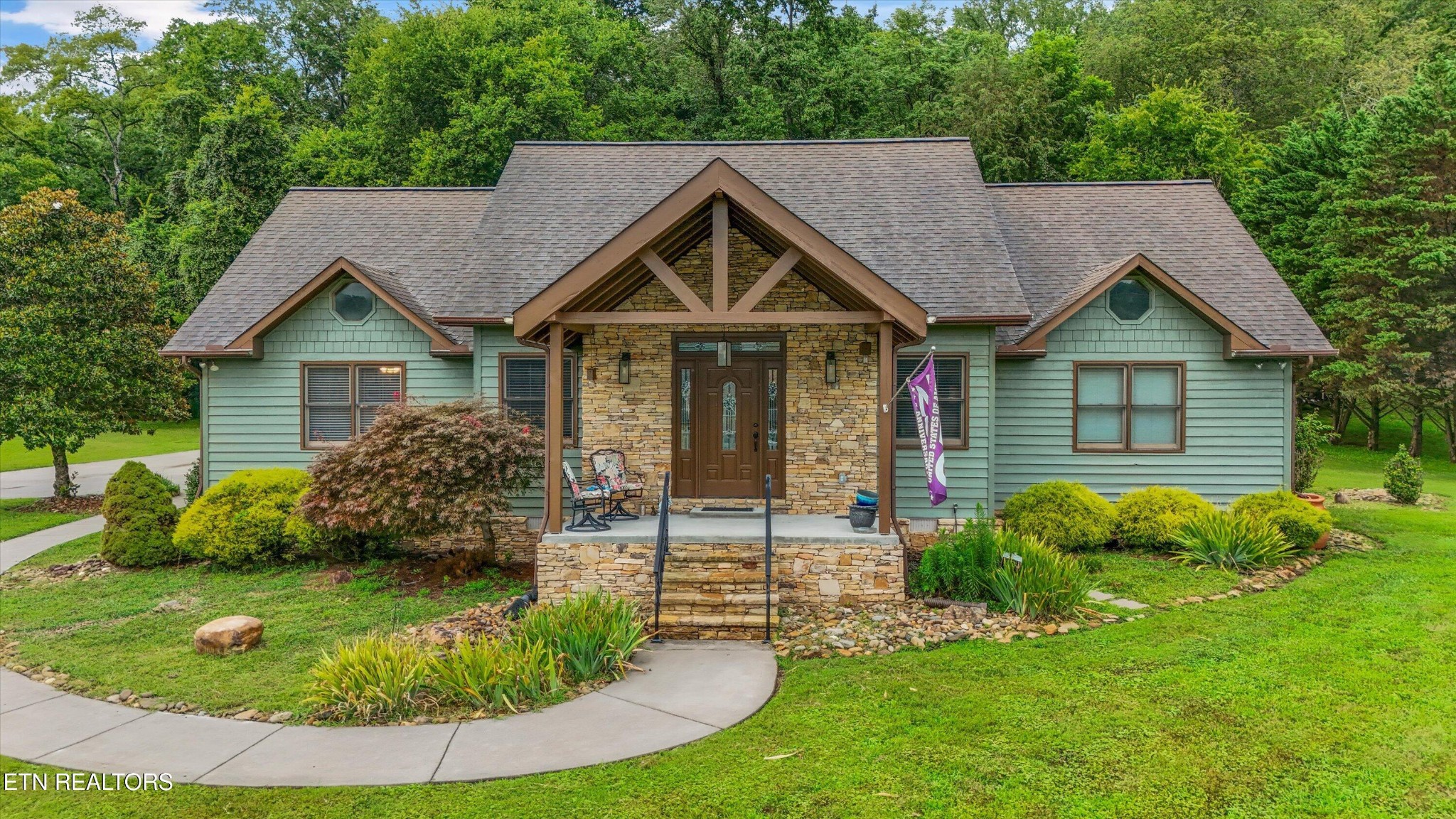 2939 Deep River Drive