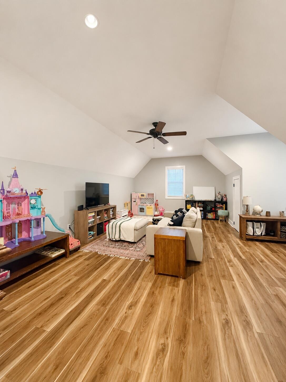 451 William Whitworth Rd Property Photo 41