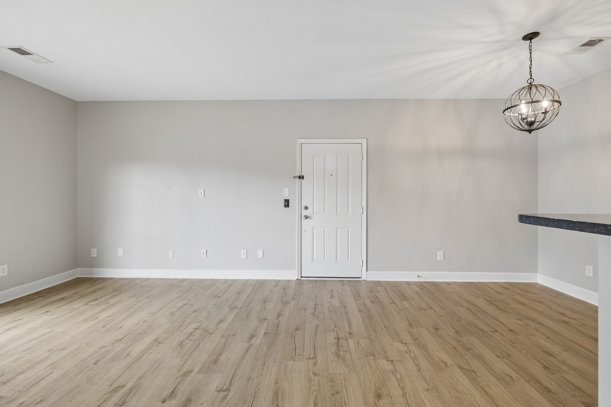 4846 Bevendean Dr Property Photo 4