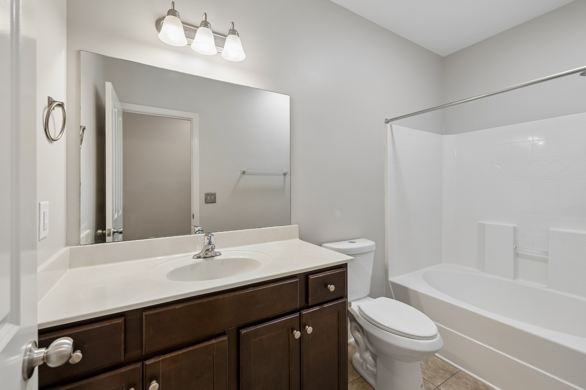4846 Bevendean Dr Property Photo 12