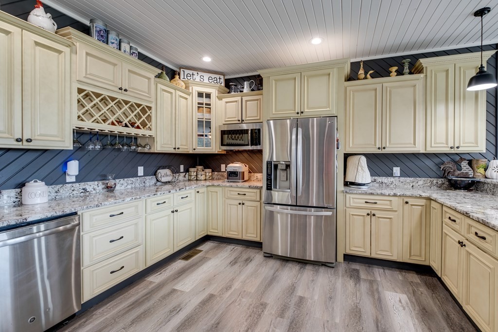 4700 Honey Creek Loop Rd Property Photo 19