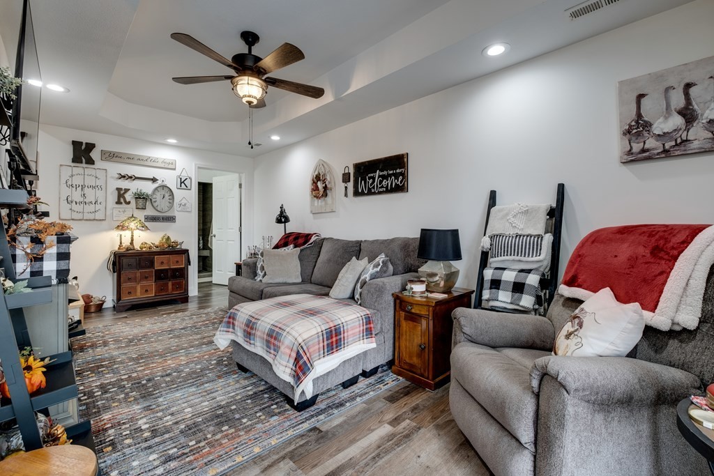 4700 Honey Creek Loop Rd Property Photo 44