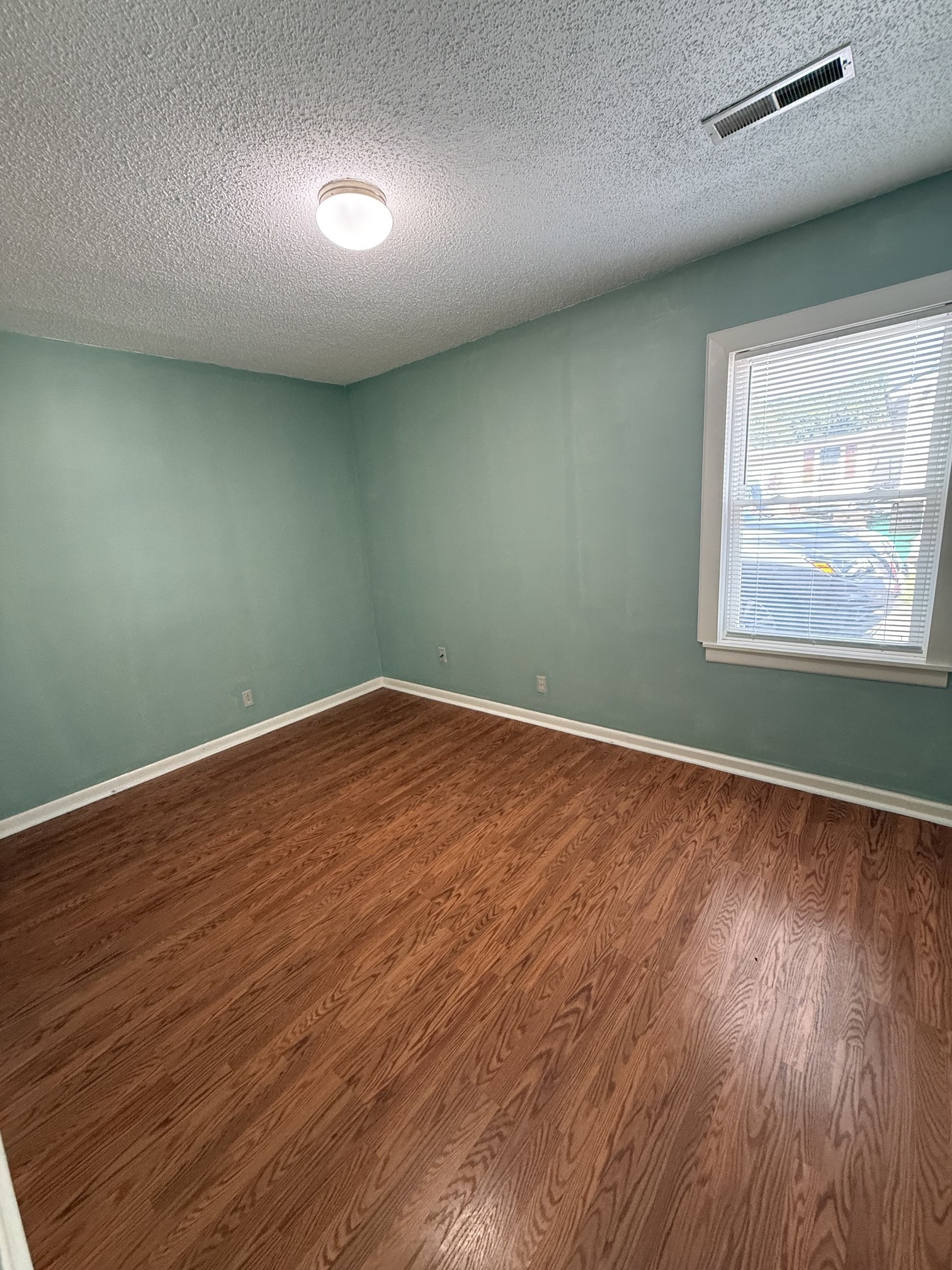 221 Duling Ave Property Photo 11