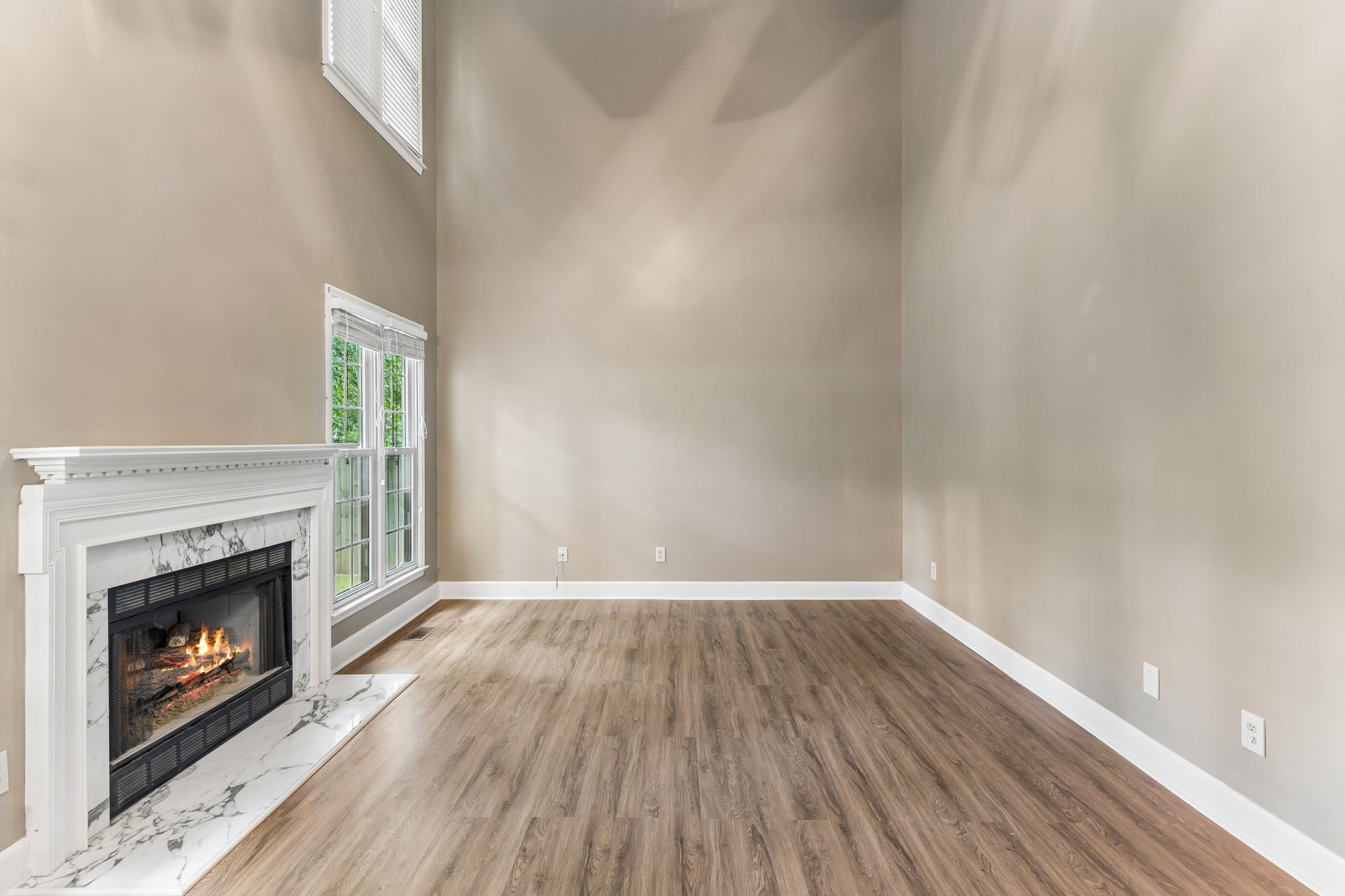 4348 Cambridge Dr Property Photo 14