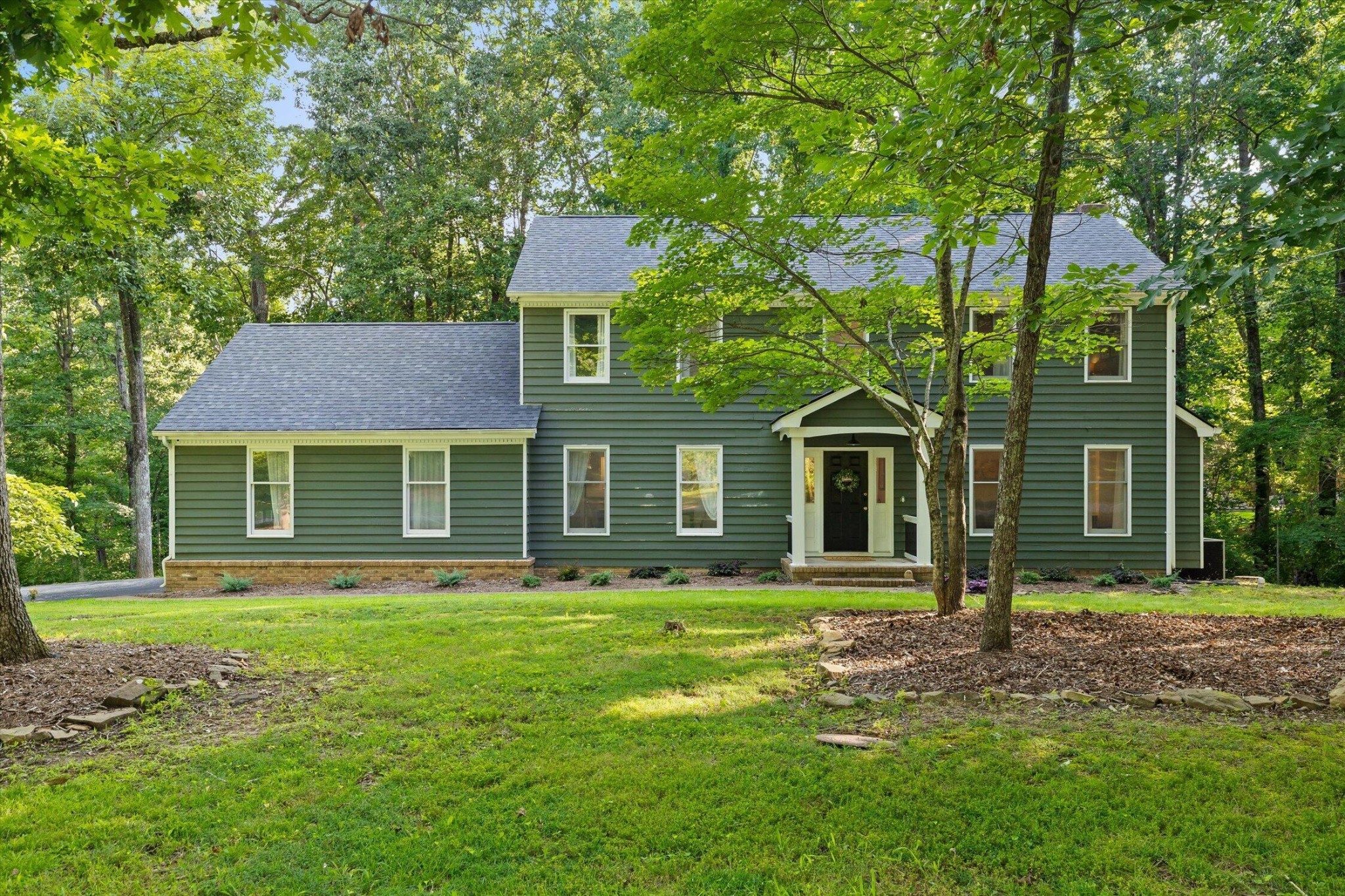 902 Dunsinane Road Property Photo 1