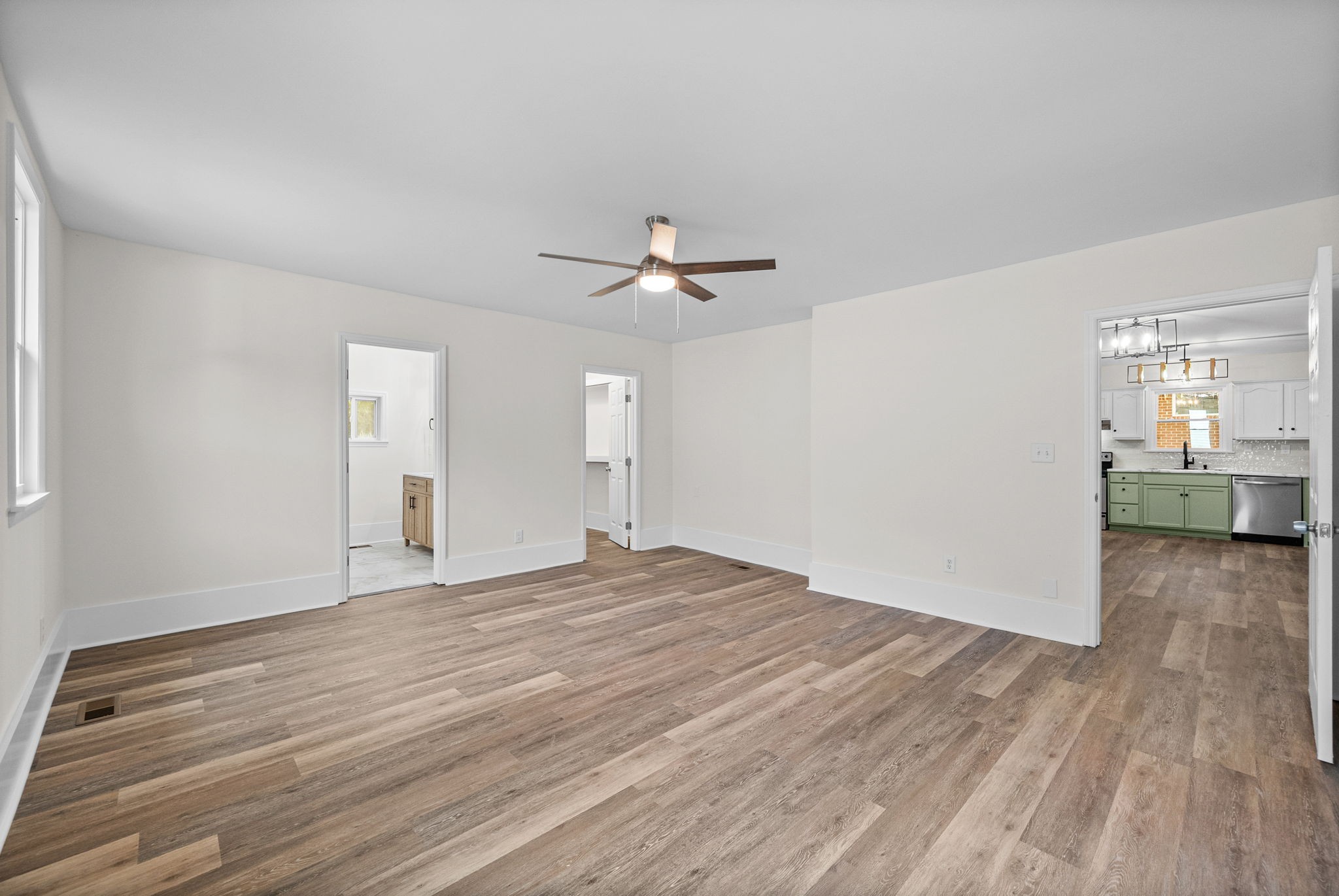 363 Third St Property Photo 23