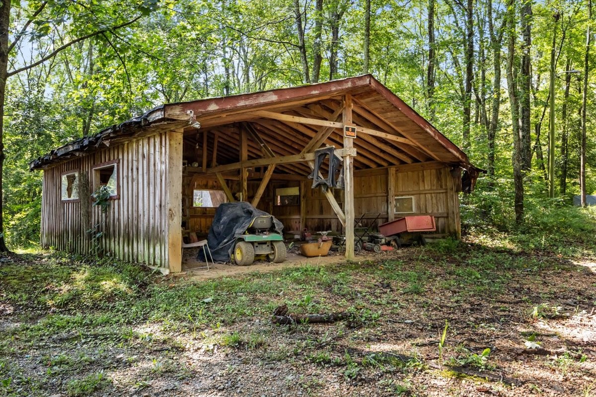2030 Red Williams Rd Property Photo 43