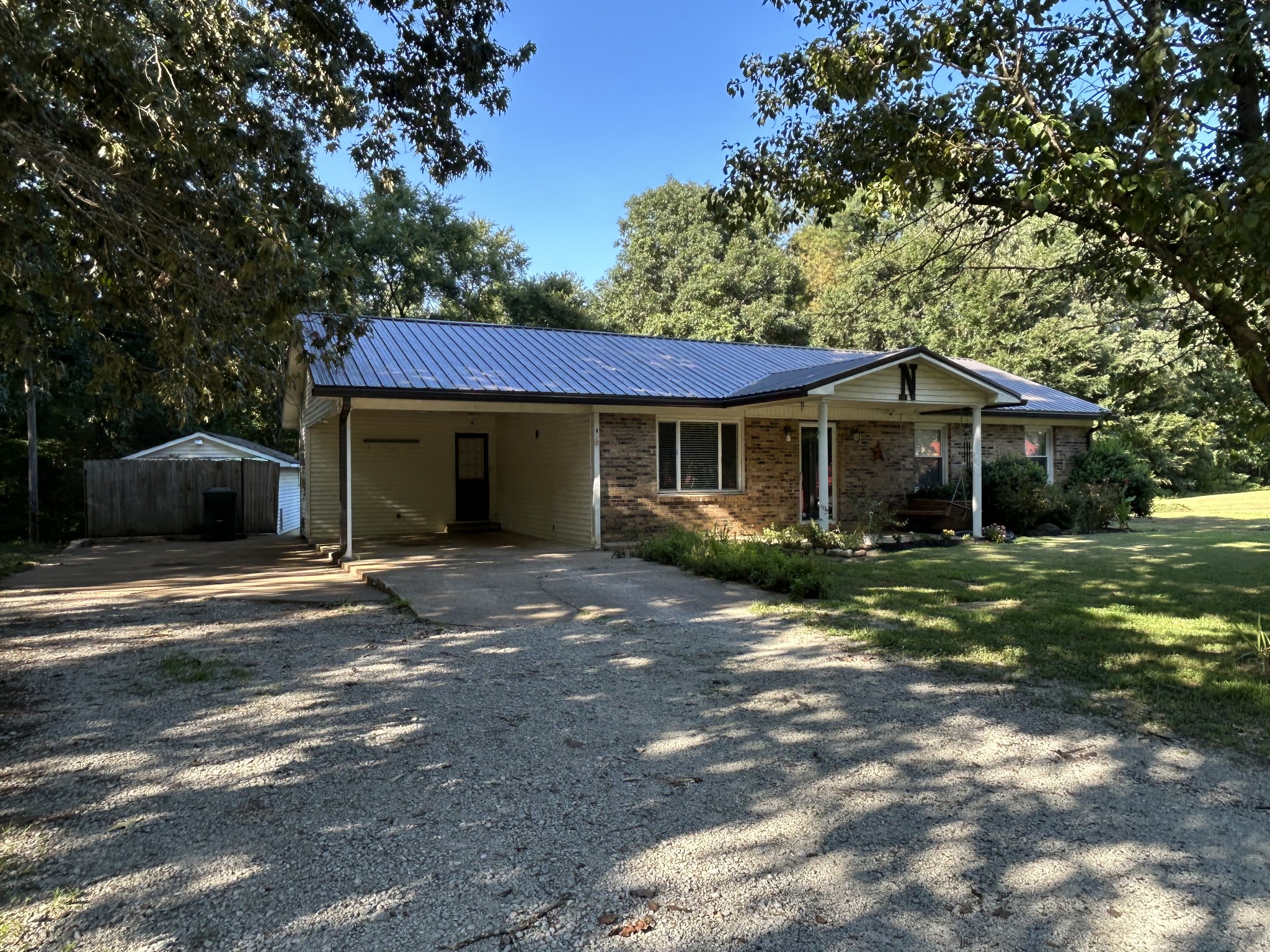 106 Shore Dr Property Photo 1