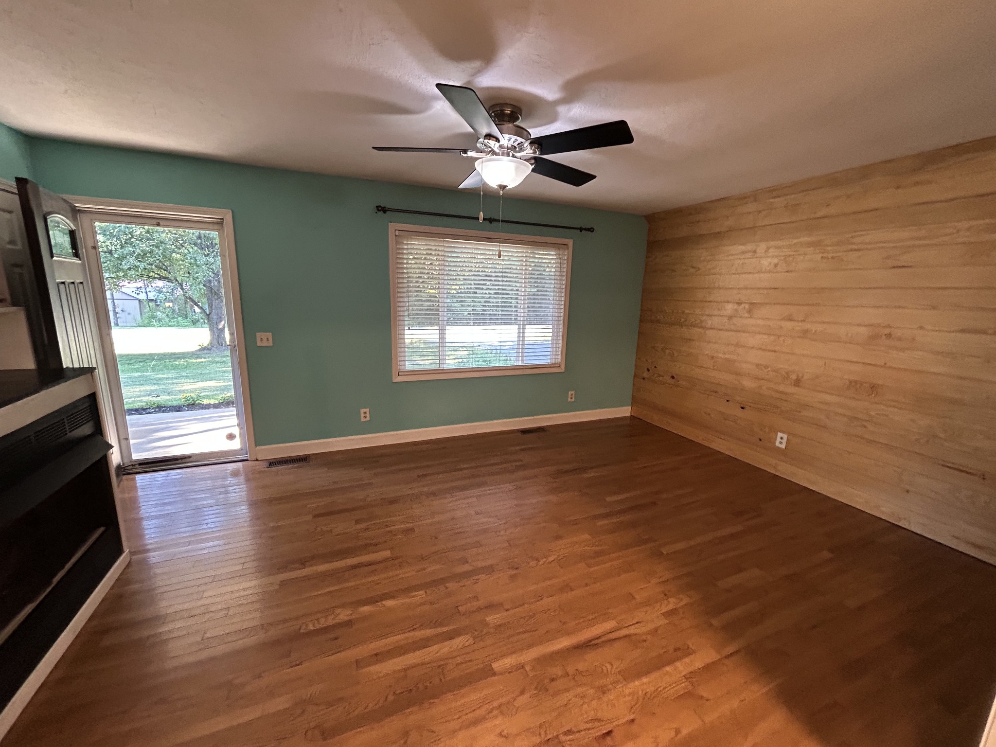 106 Shore Dr Property Photo 15