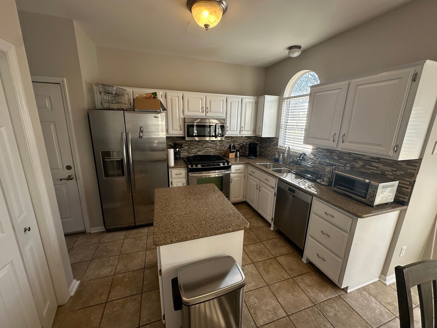 2402 Brookstone Pl Property Photo 8