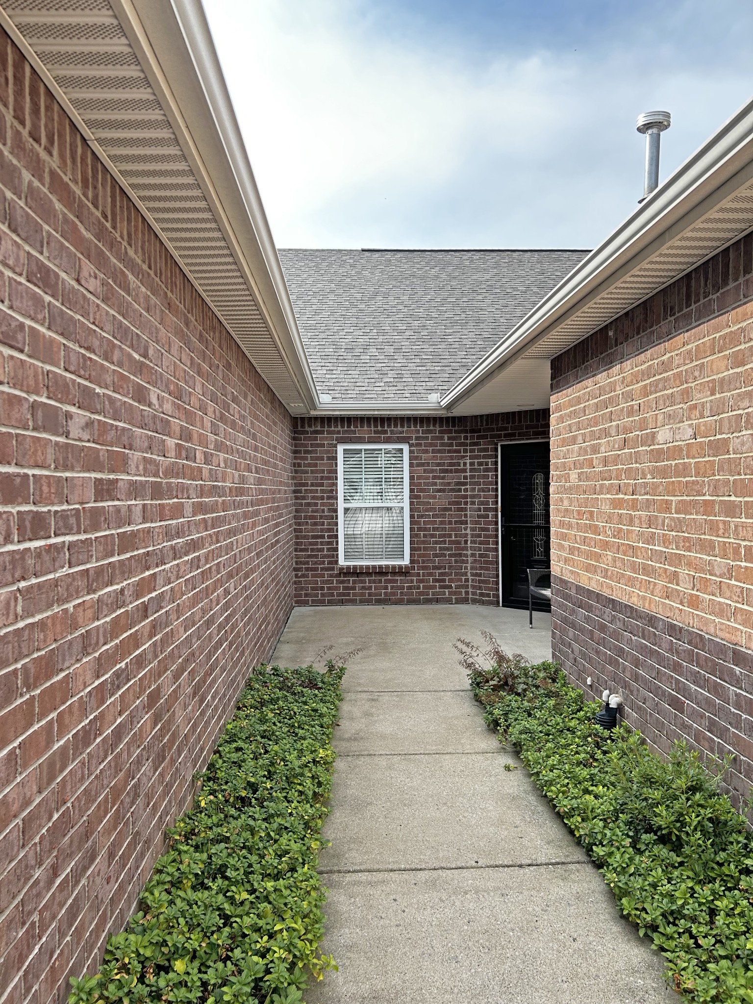 395 Devon Chase Hl Property Photo 24
