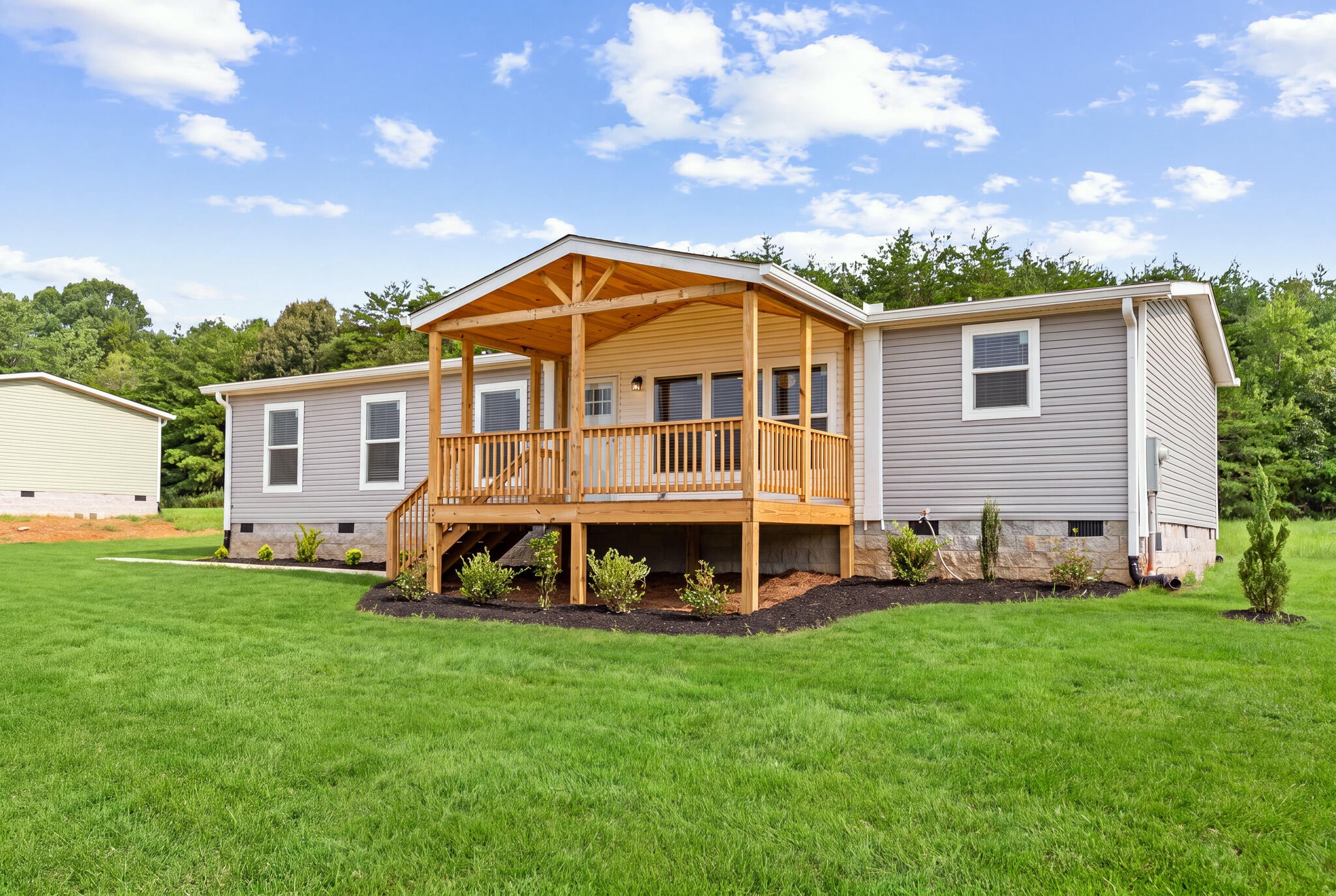 361 County Road 784a Property Photo 1