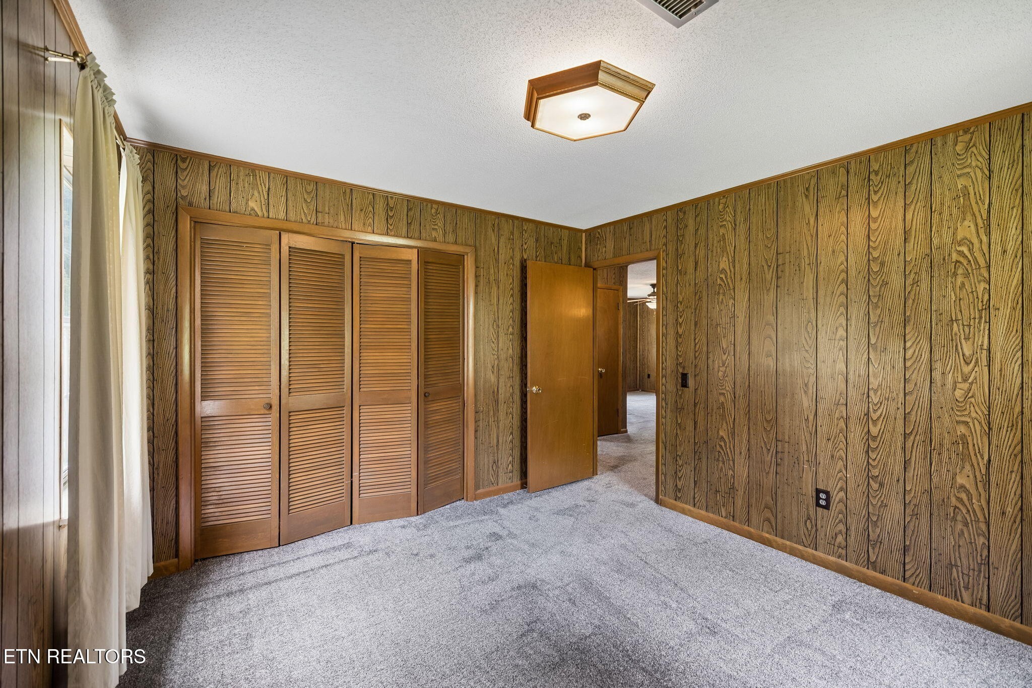 521 E Sunset Property Photo 13