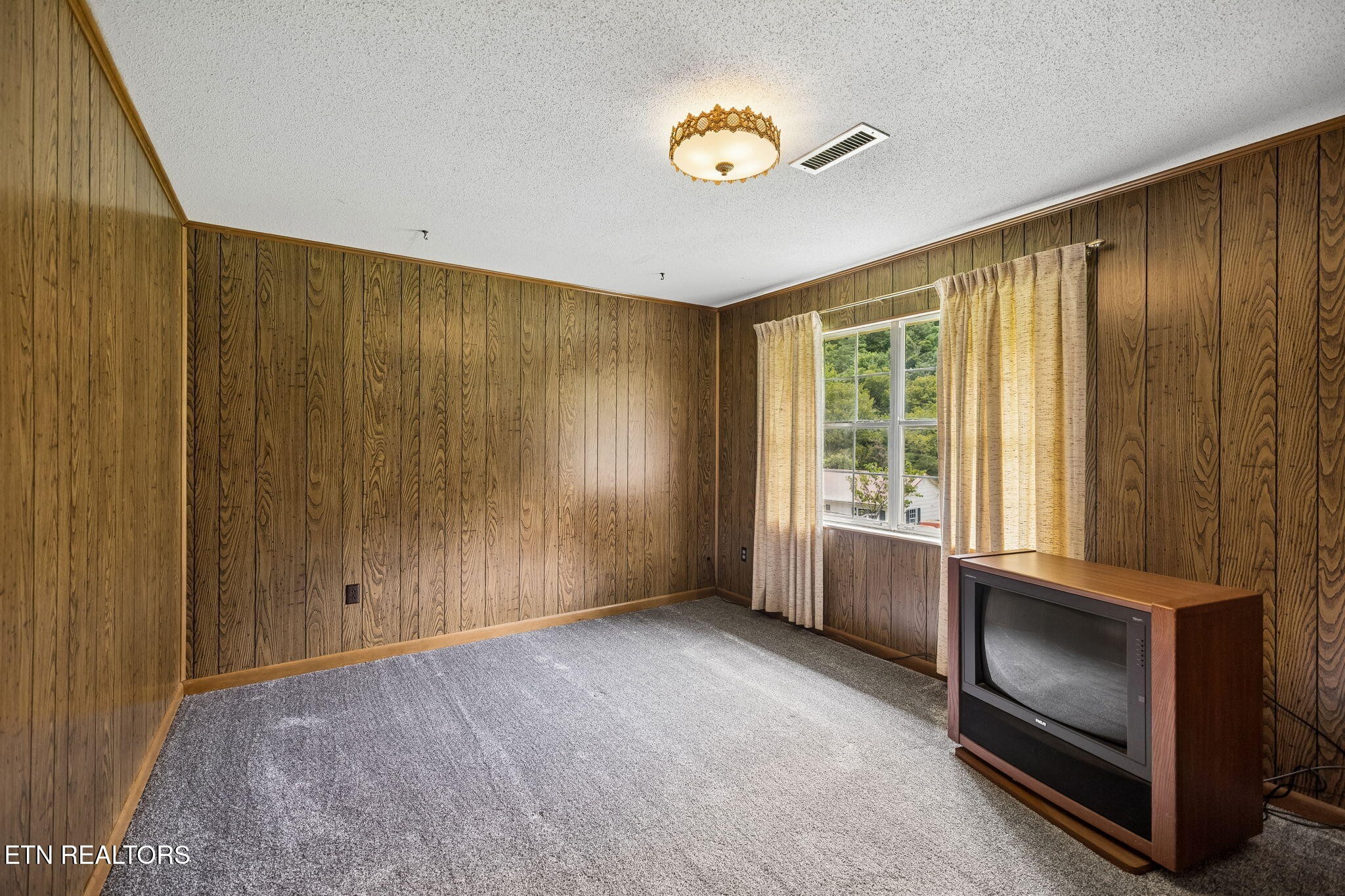 521 E Sunset Property Photo 15